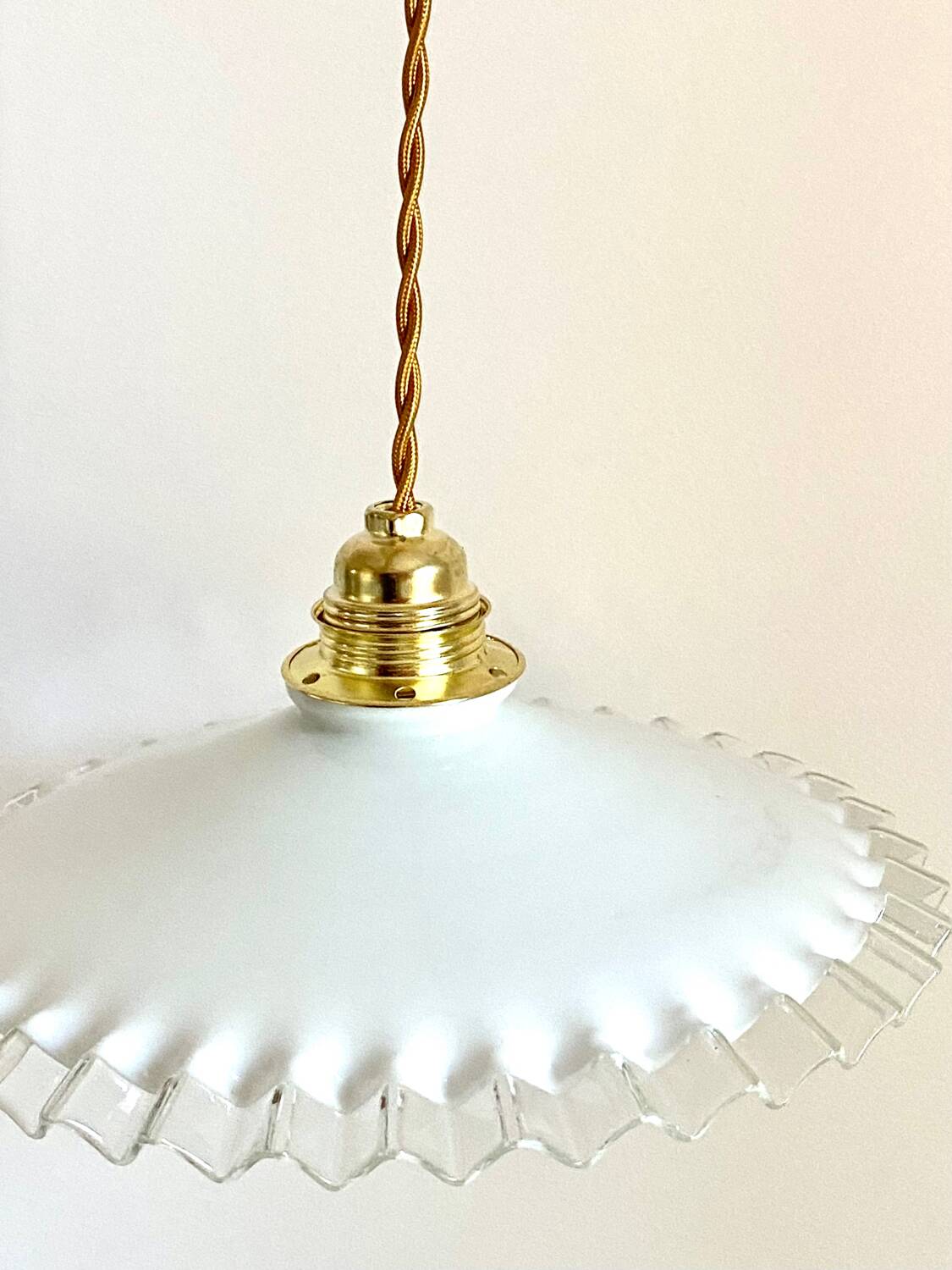 Opaline crenellated pendant light
