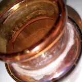 Flacon à pharmacie ambré en verre bullé ancien