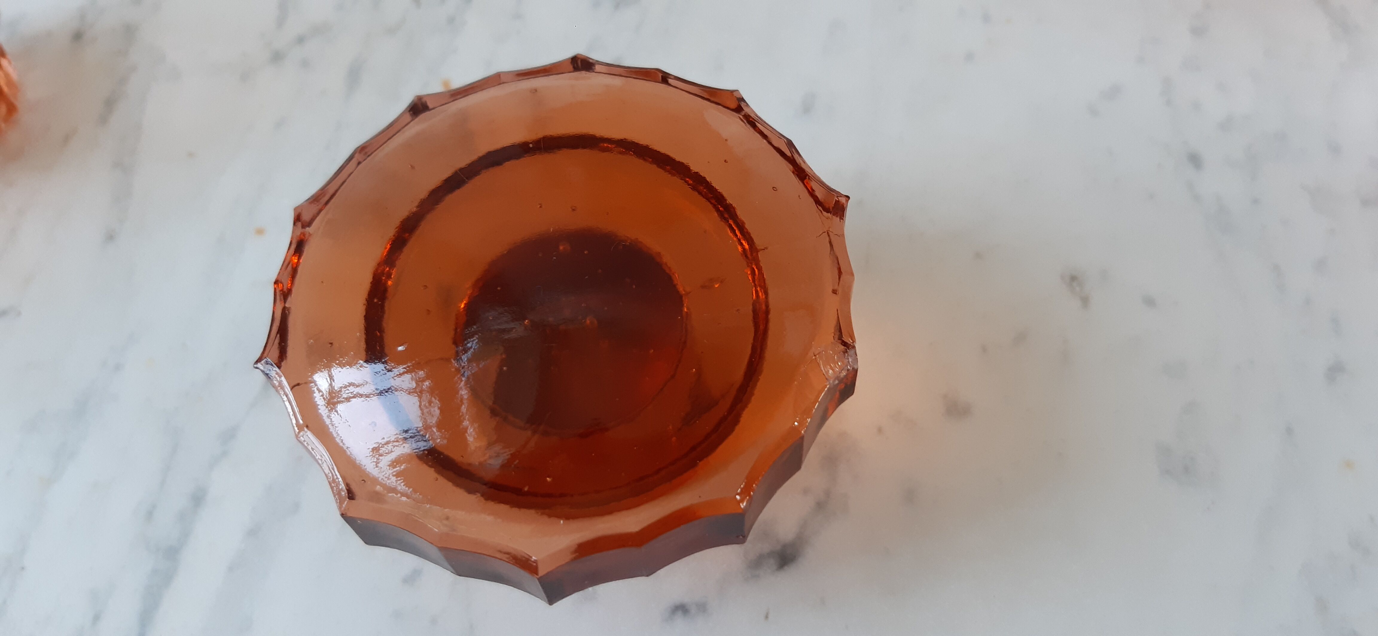 Set decanter and 5 liqueur glasses in pink art deco glass