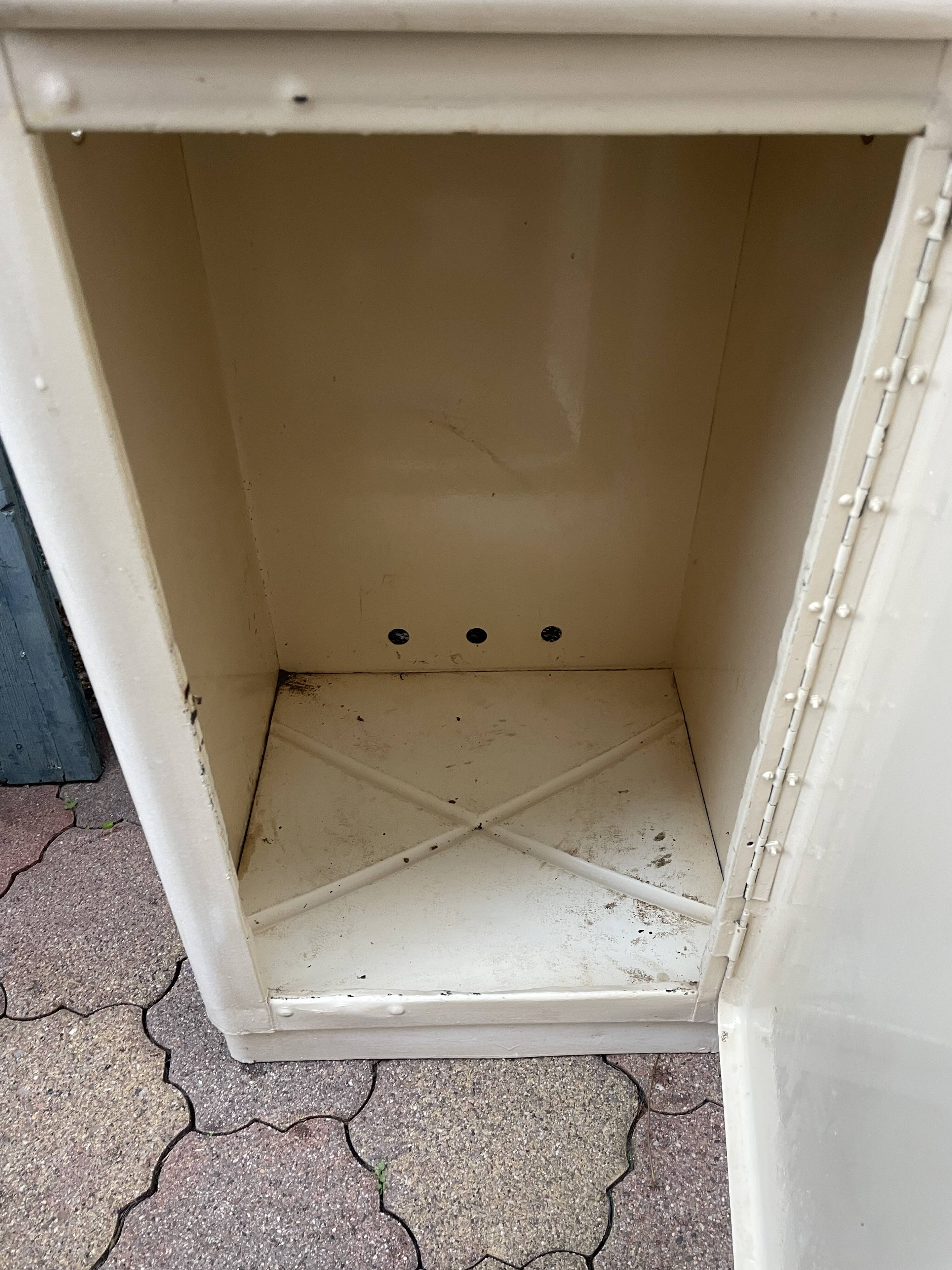 Furniture stored bottle in enamelled sheet metal