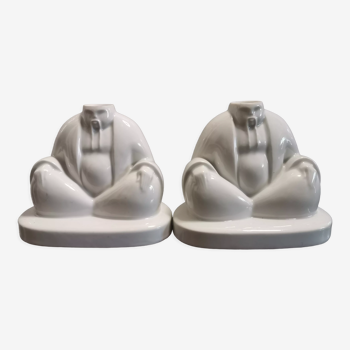 Paire de bougeoirs asiatiques en porcelaine blanche