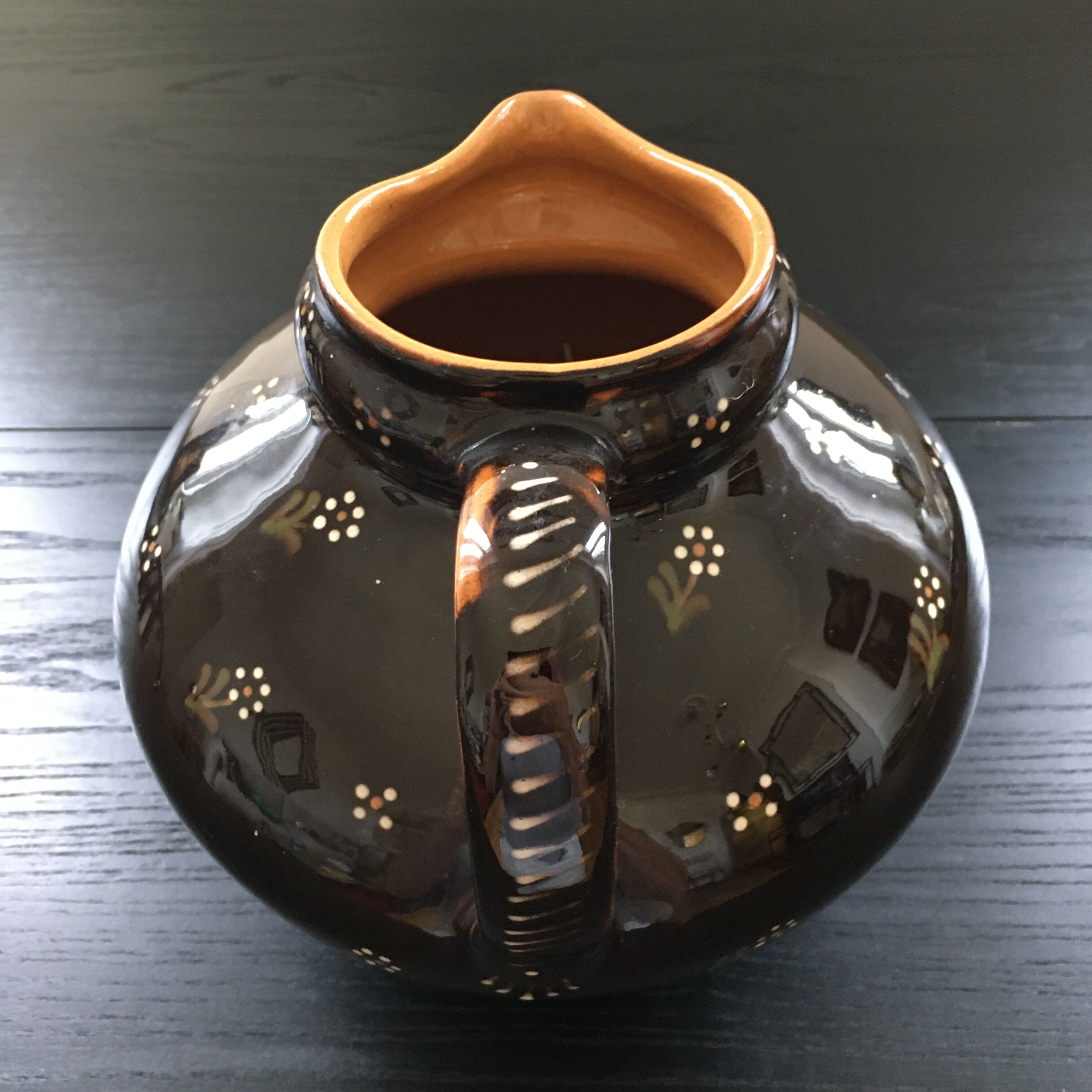 XL pitcher with floral decoration