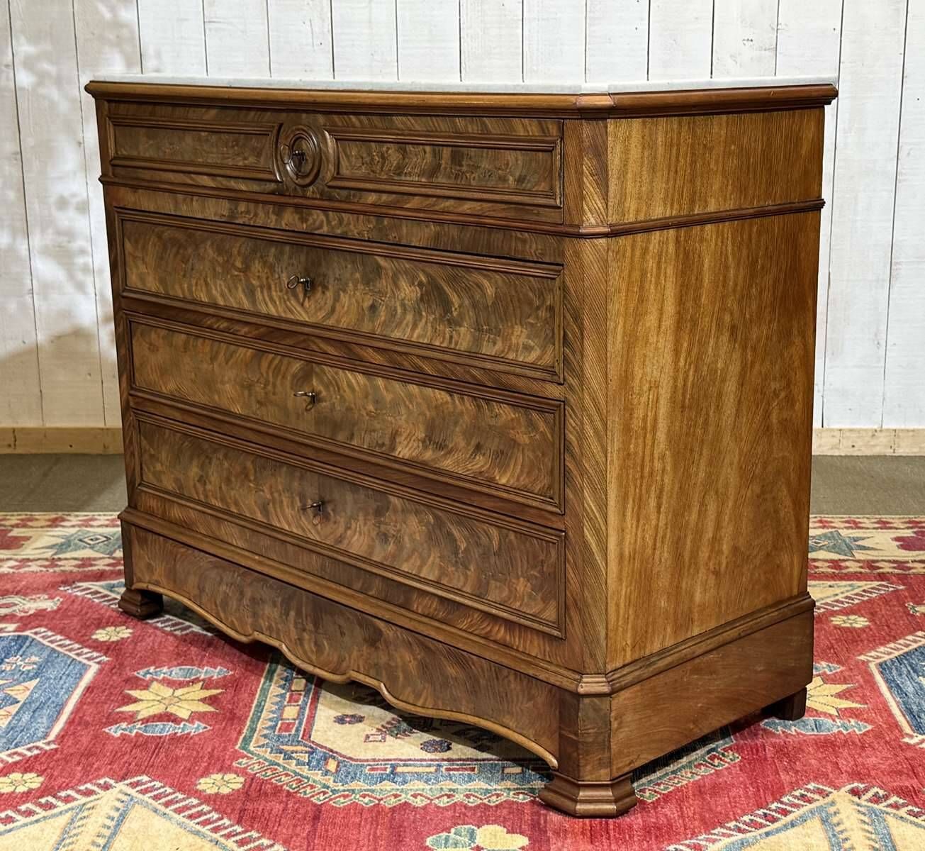 Napoleon III commode in mahogany, oak and with a fine white marble top, late 19th century.