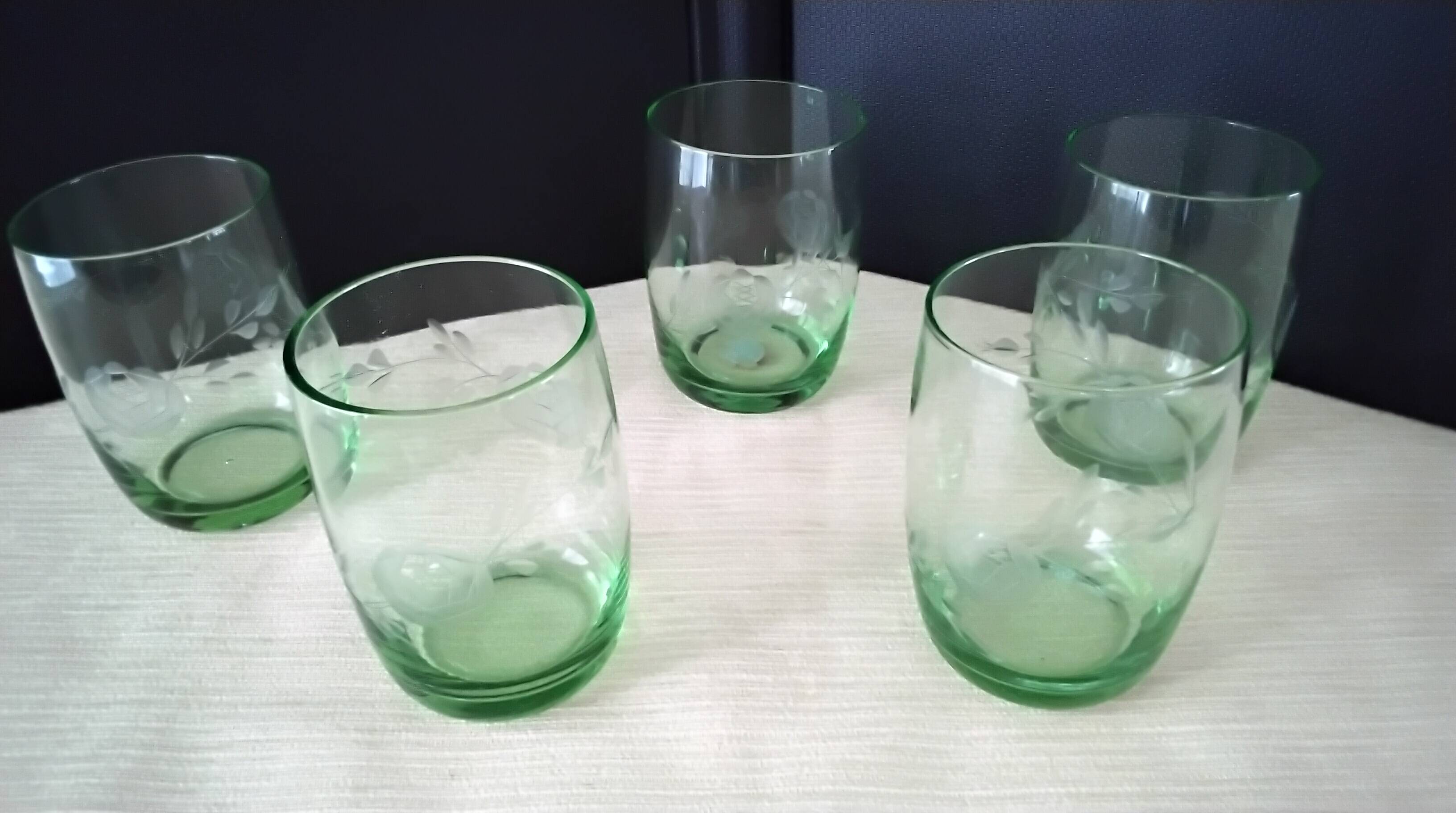 5 glass water tumblers with engraved floral design