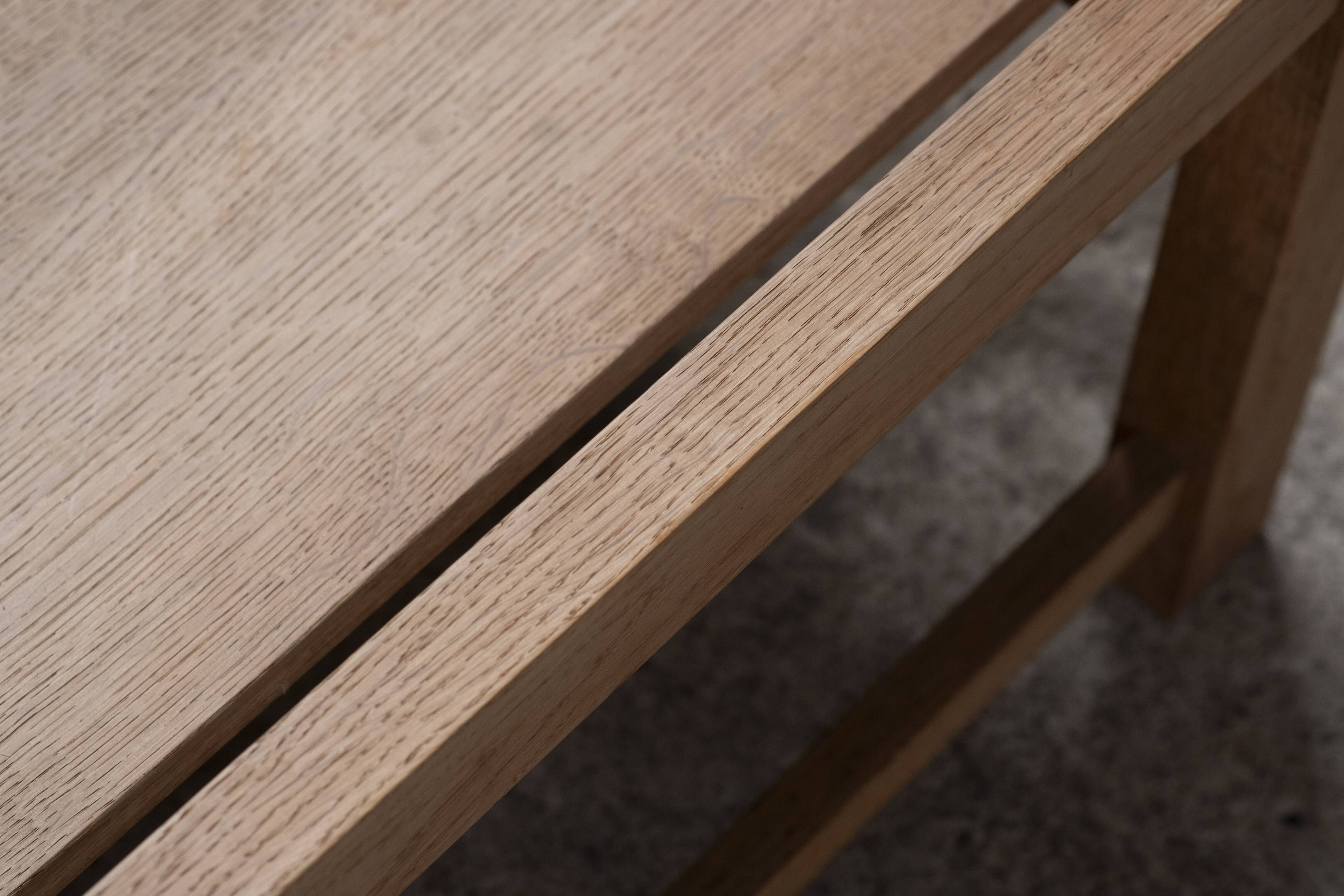 Table de plateau en chêne, années 1960, Van Den Berghe Pauvers, Belgique