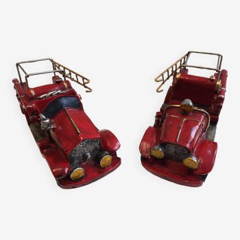 Collector toys duo of old miniature fire trucks 1930