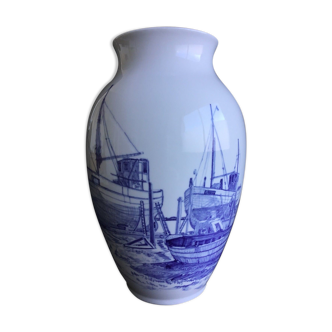 Danish porcelain vase by Lars Swane royal Copenhagen, hand painted from 1954