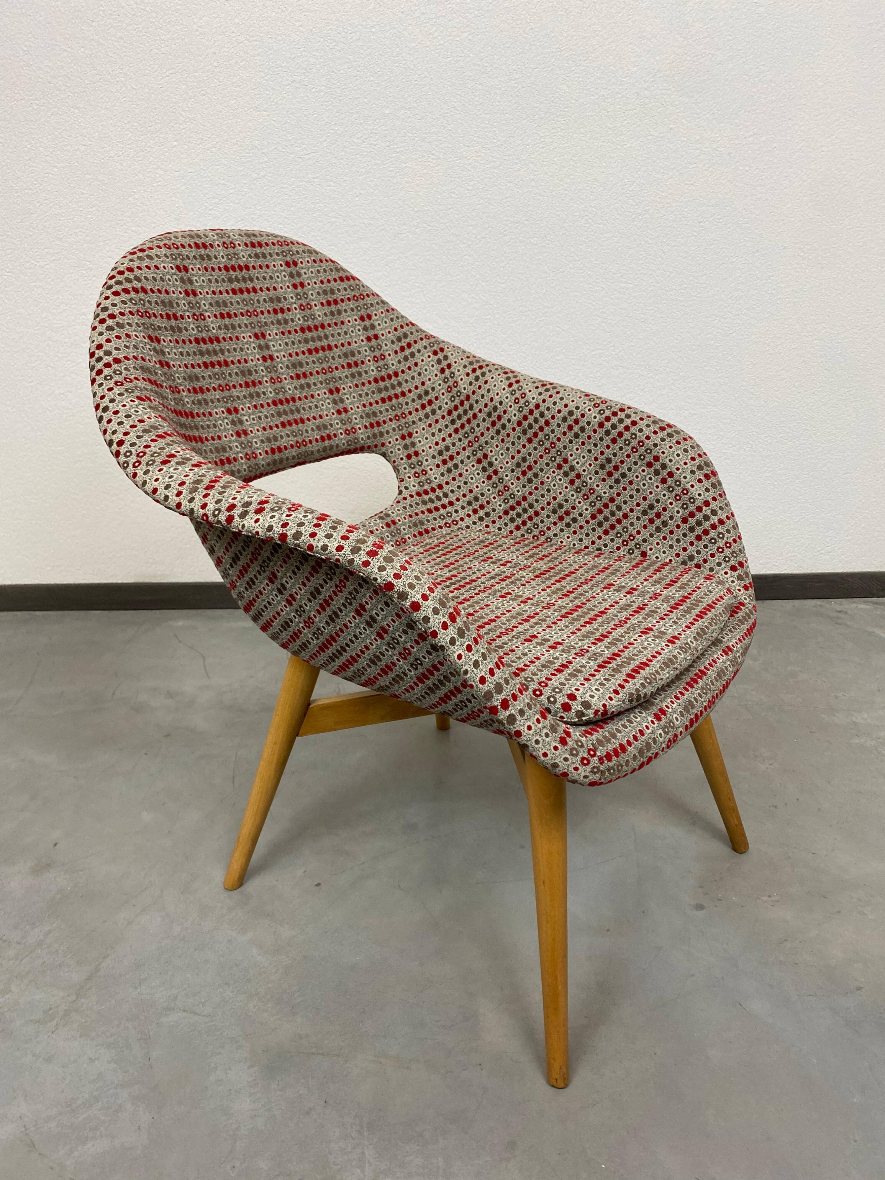Vintage armchairs in fibreglass by Miroslav Navrátil