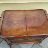 a beautiful house bar from around 1950, 80 x 50 x 70 cm in size and in very good condition