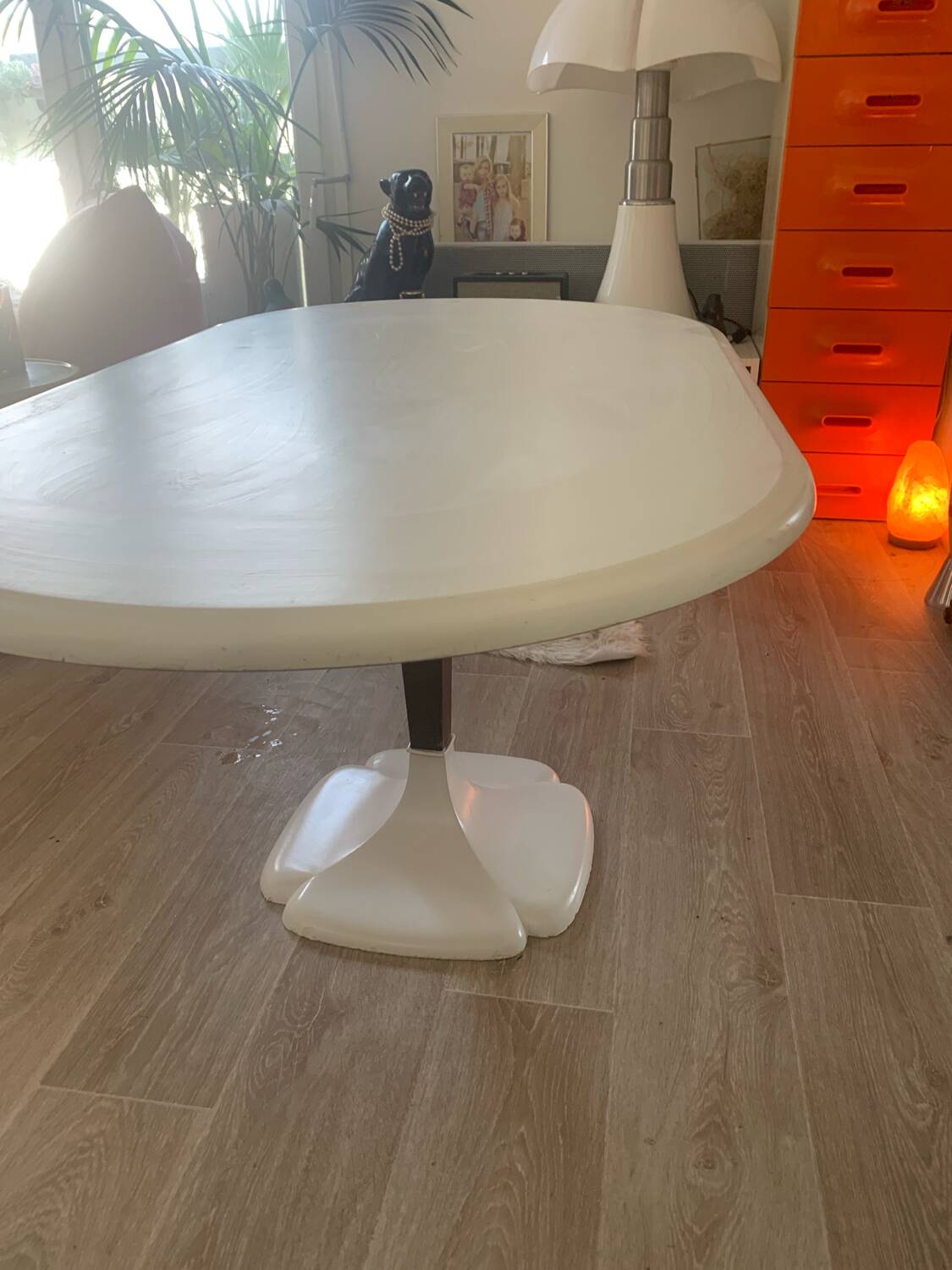 Gautier vintage tulip leg coffee table