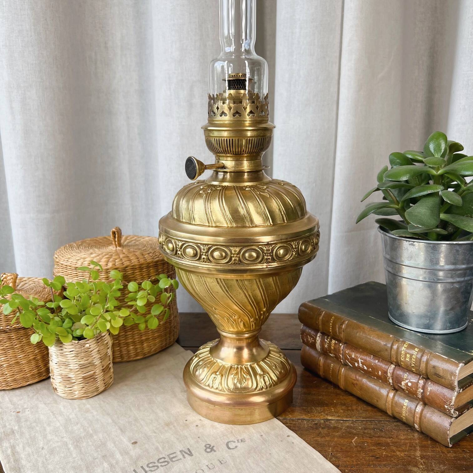 Large gilded brass oil lamp