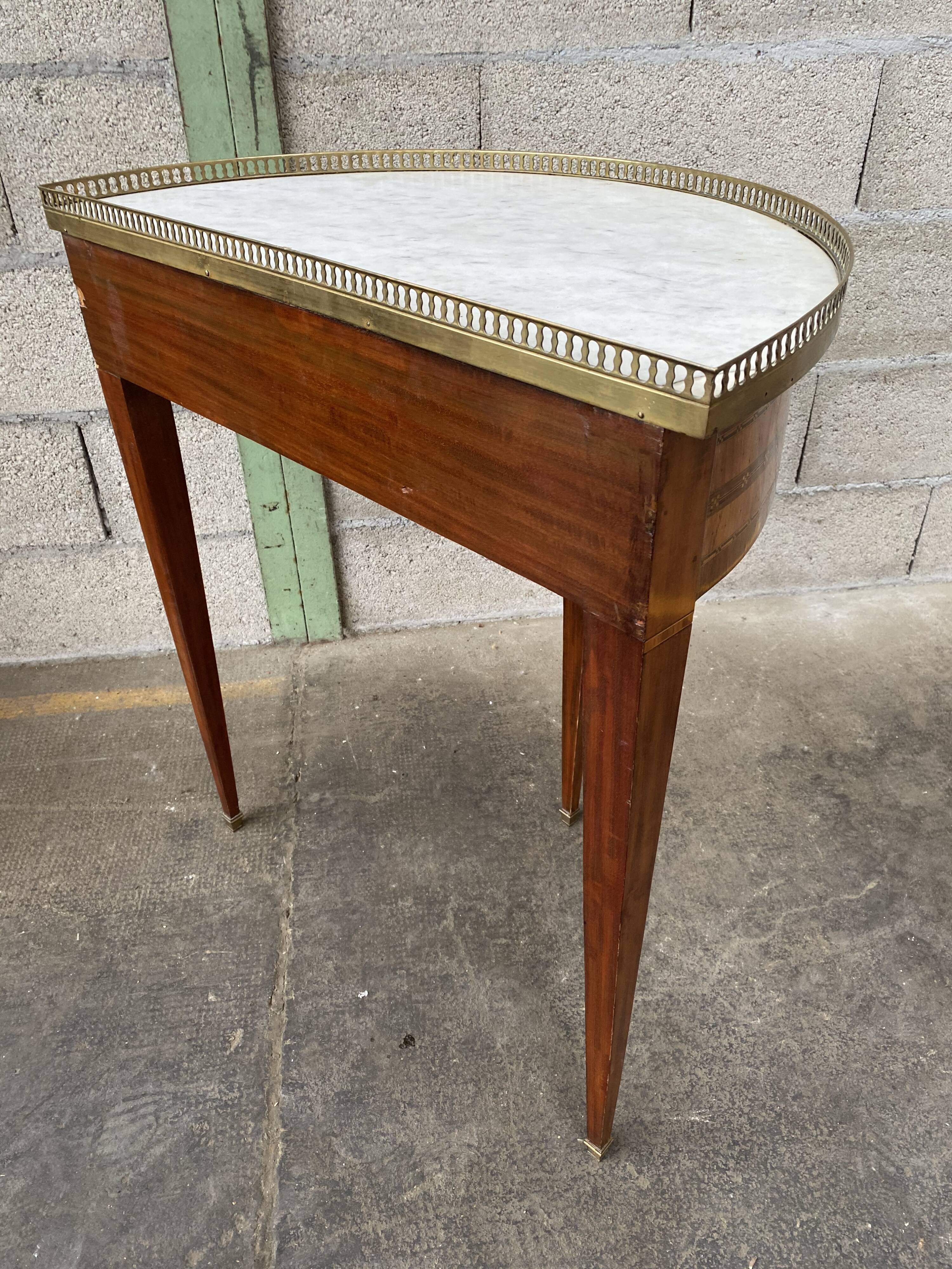 Half moon table