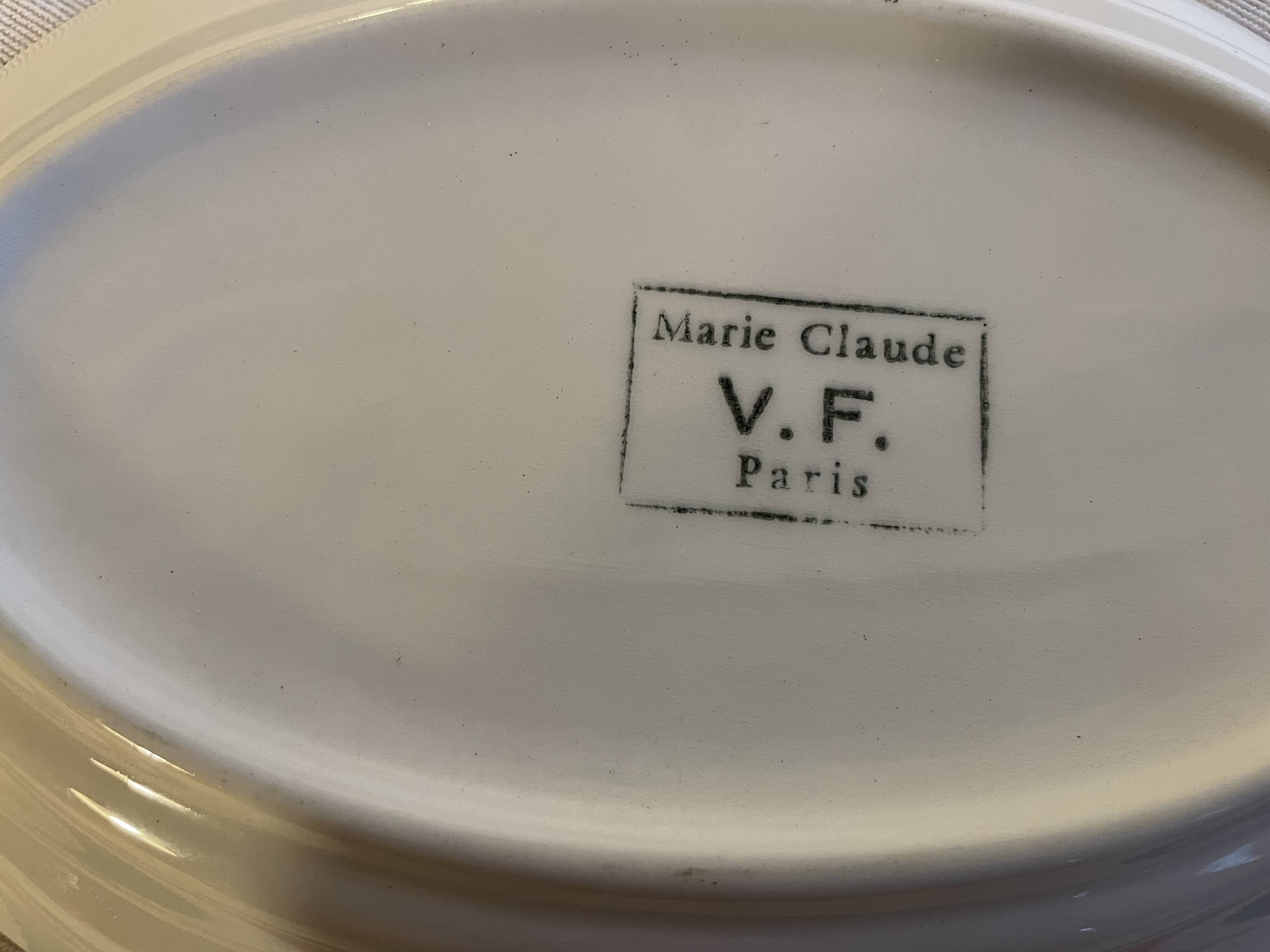 Small Marie Claude model dish, Gien
