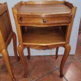 Paire de chevets style Louis XV en merisier