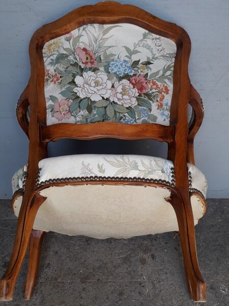 St Louis XV debut XXem convertible chair