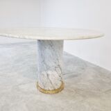 Vintage round White marble dining table 1970s