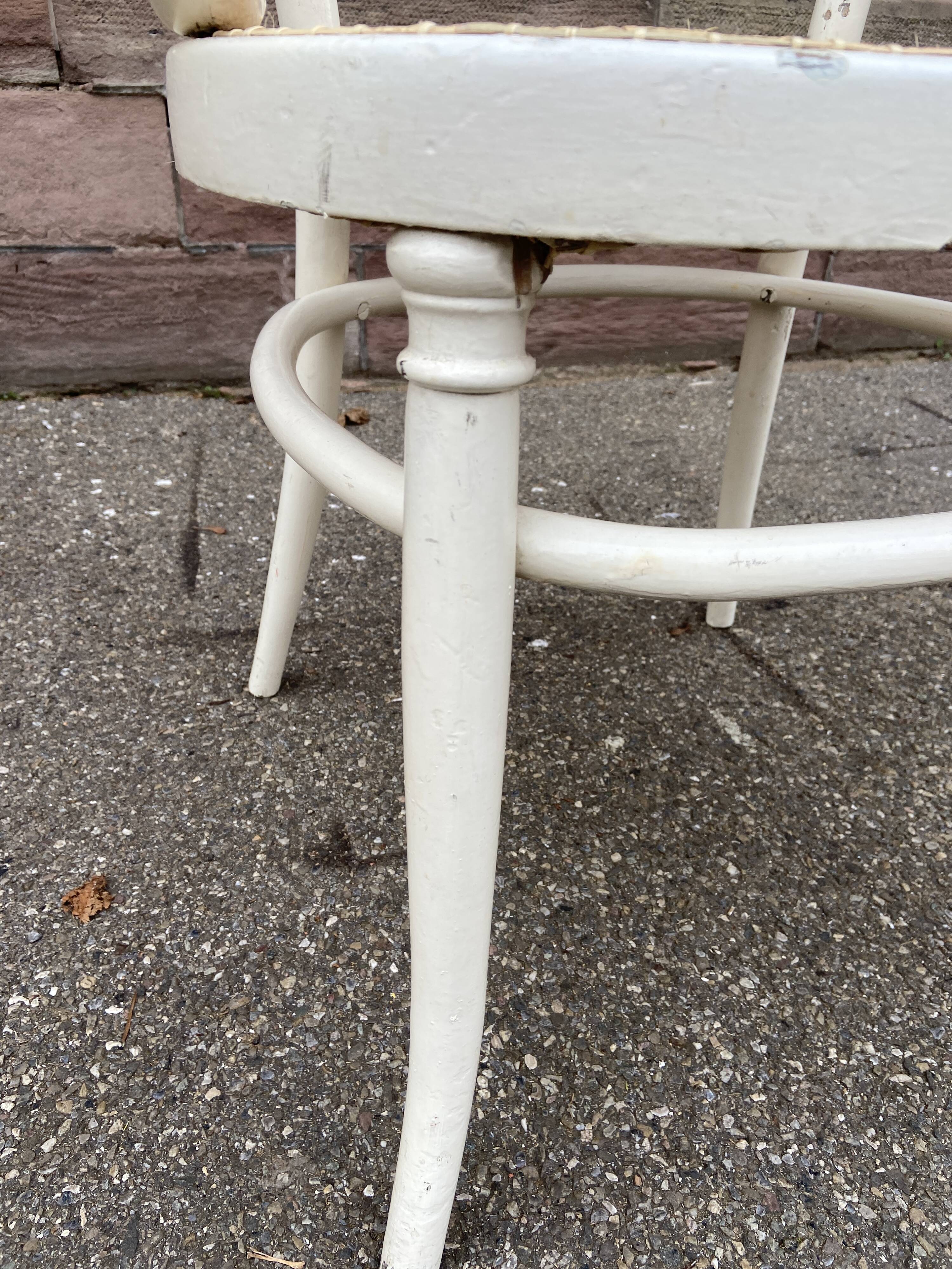 Viennese bistro armchair Nr 11 late nineteenth Bentwood