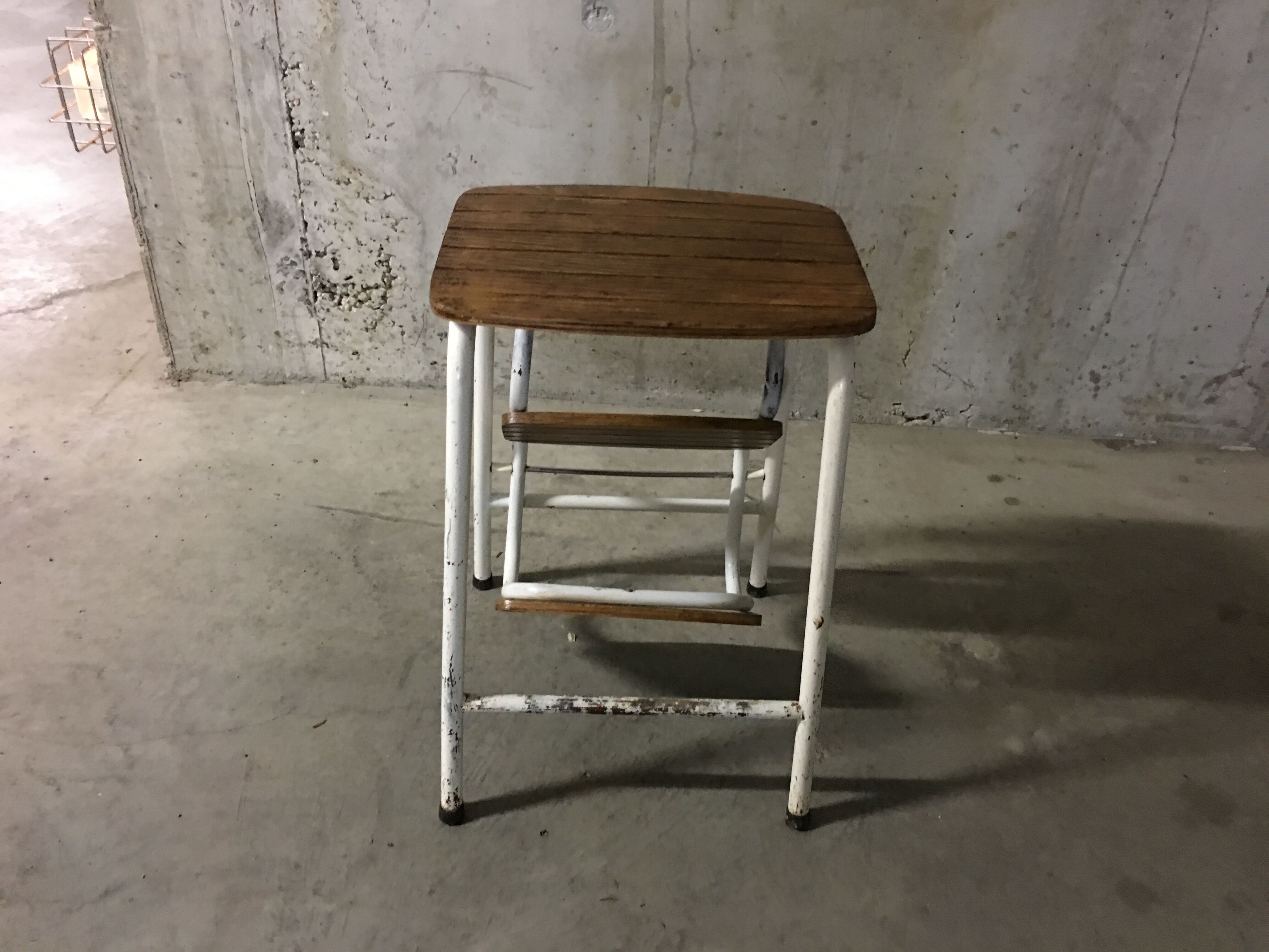 Painter step stool