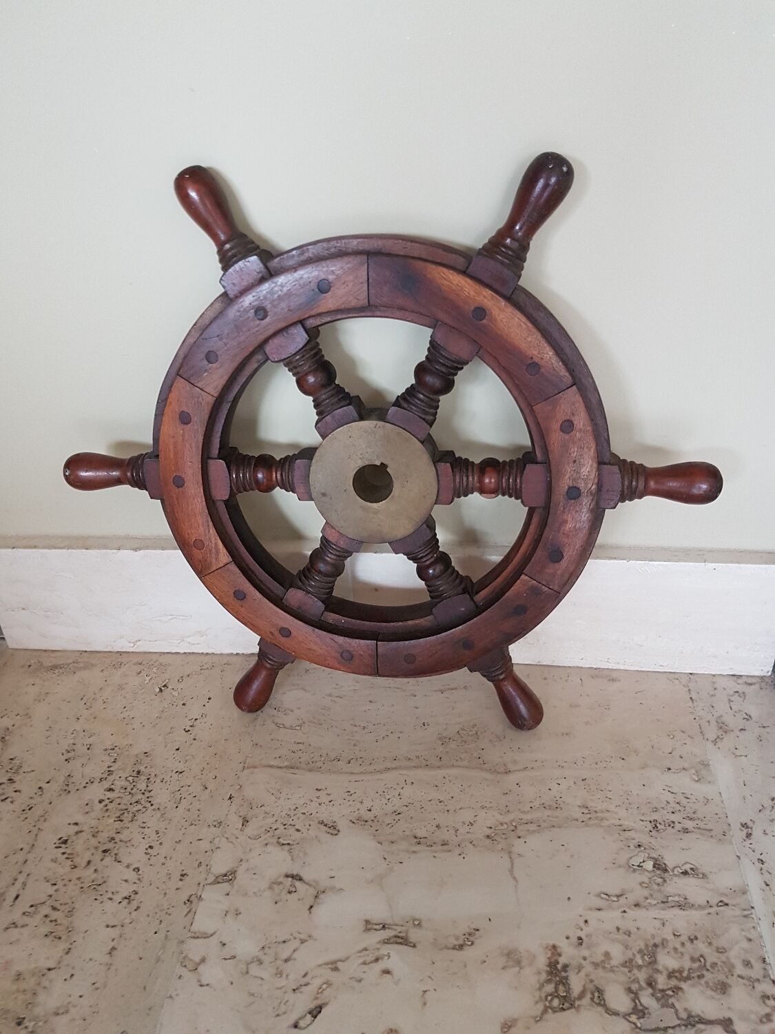 Boat wheel bar