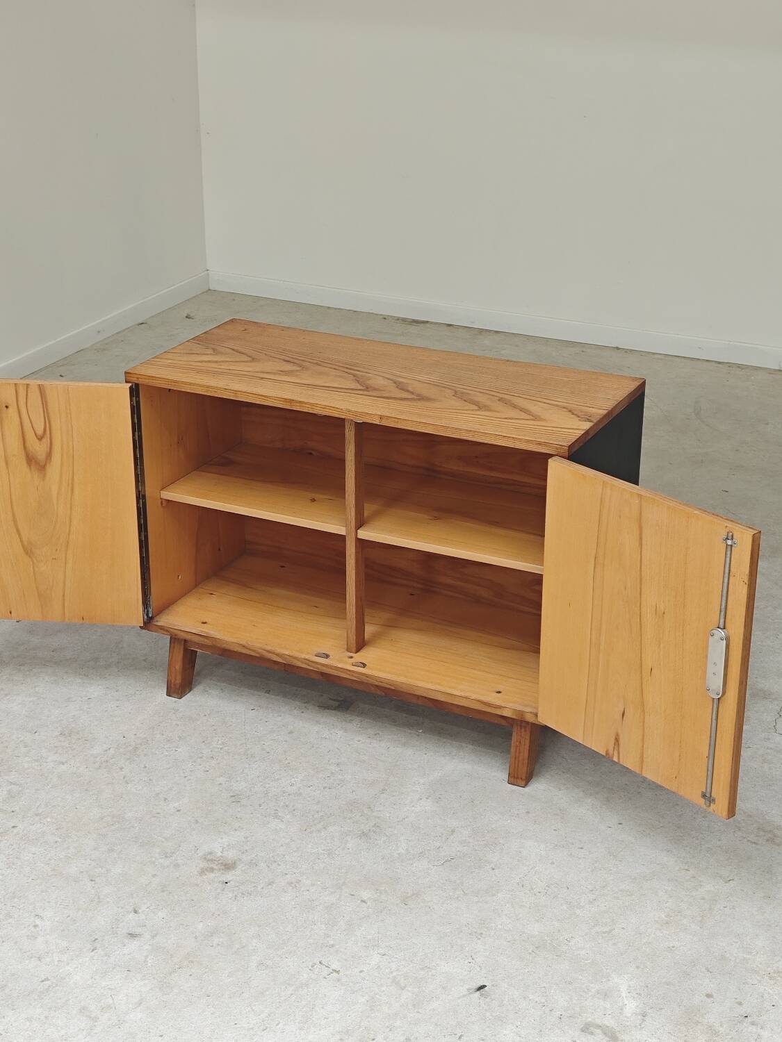 Small buffet with two doors by Frantisek Jirak, oak, 1960.