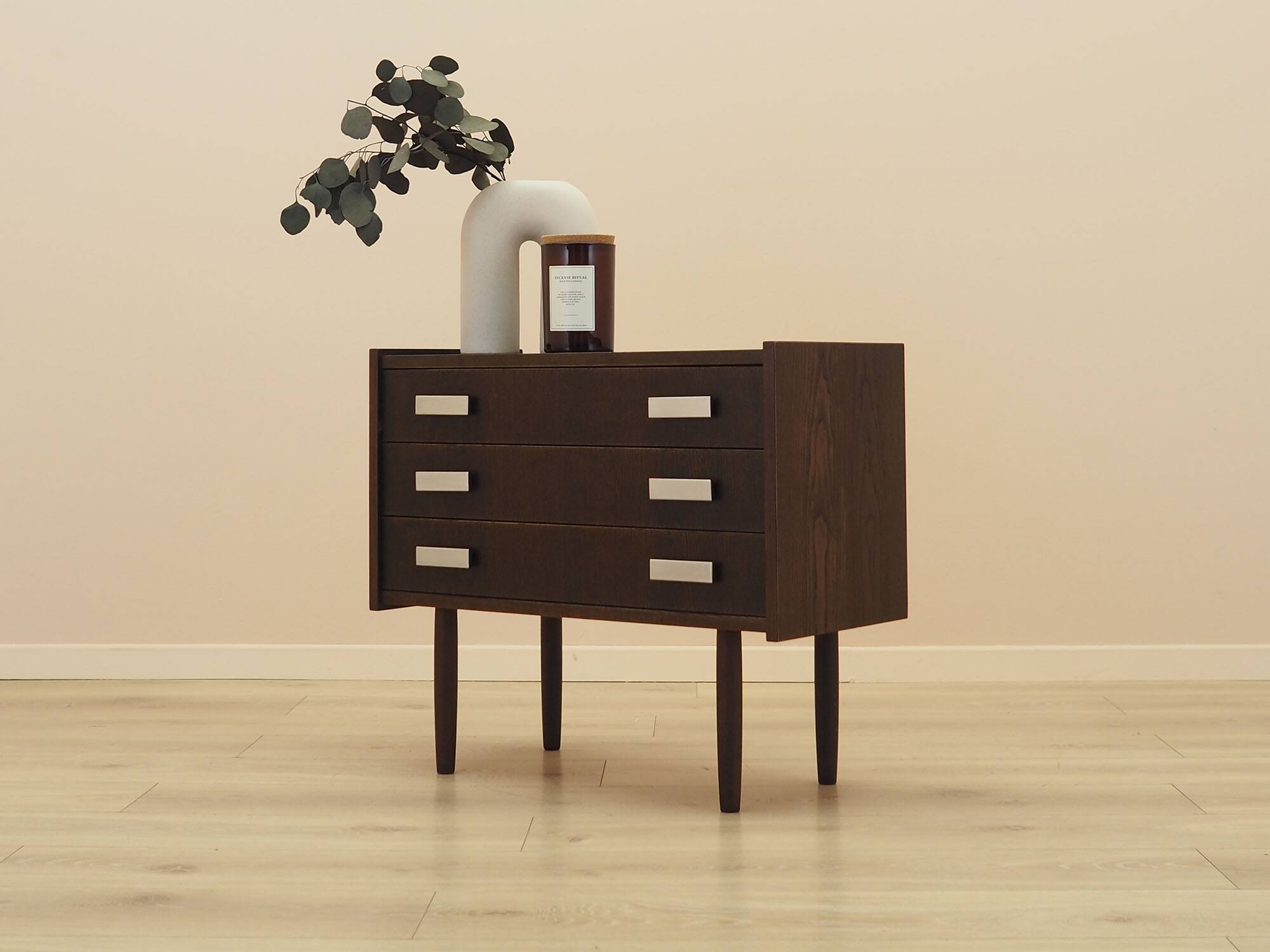 Commode en placage de chêne danois, années 1980
