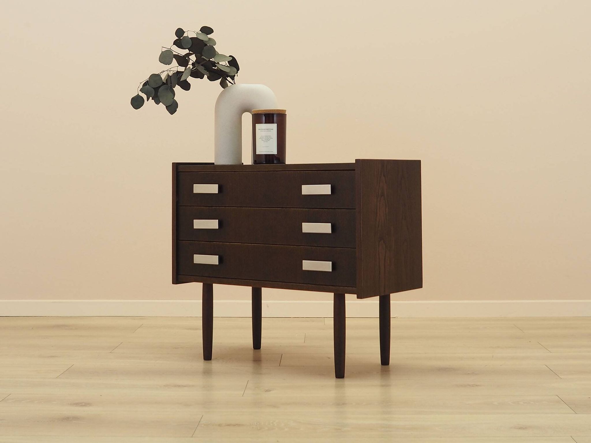Danish oak veneer chest of drawers, 1980s