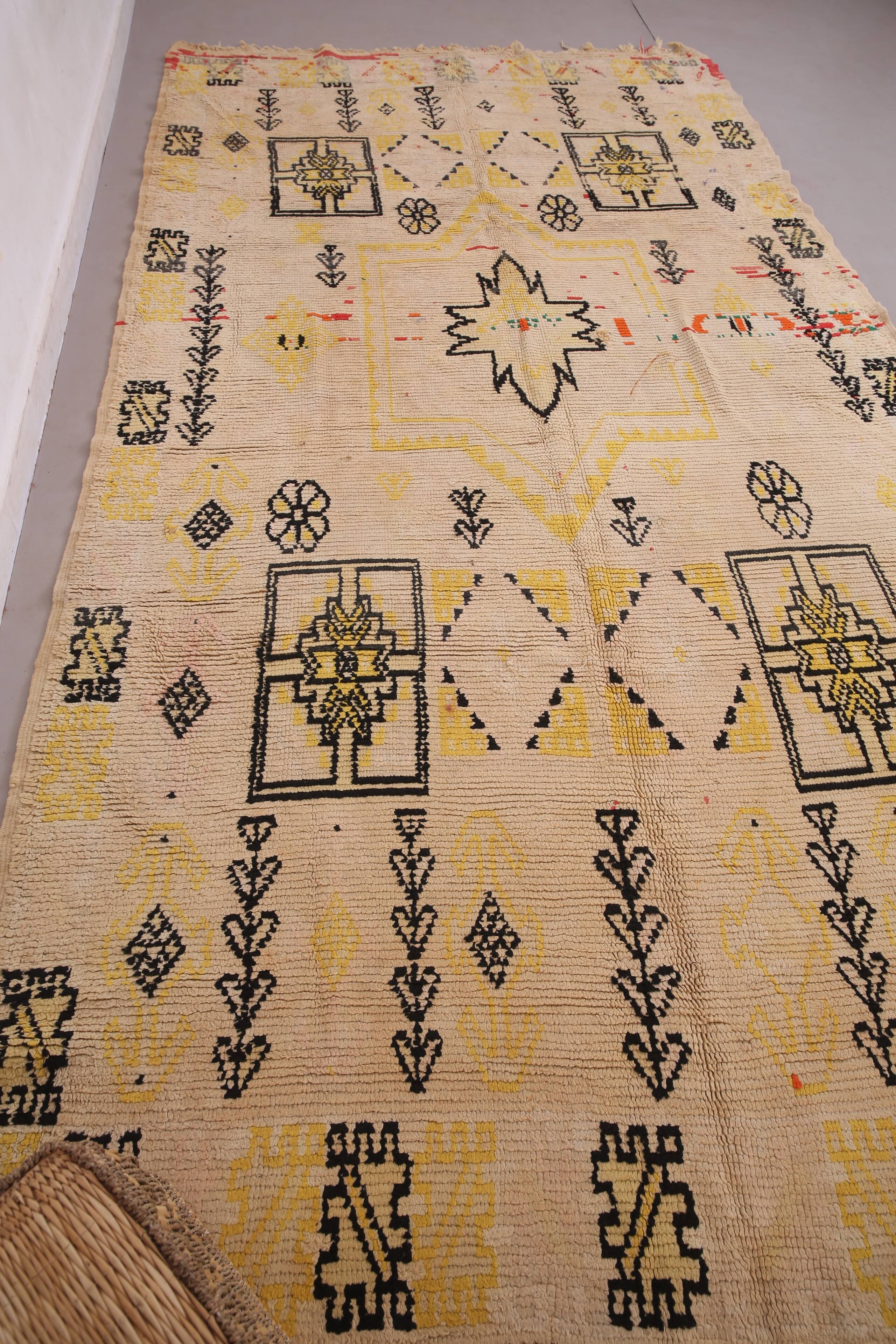 Beige Vintage Moroccan Rug 199 x 376 cm - Berber Wool Rug Handmade
