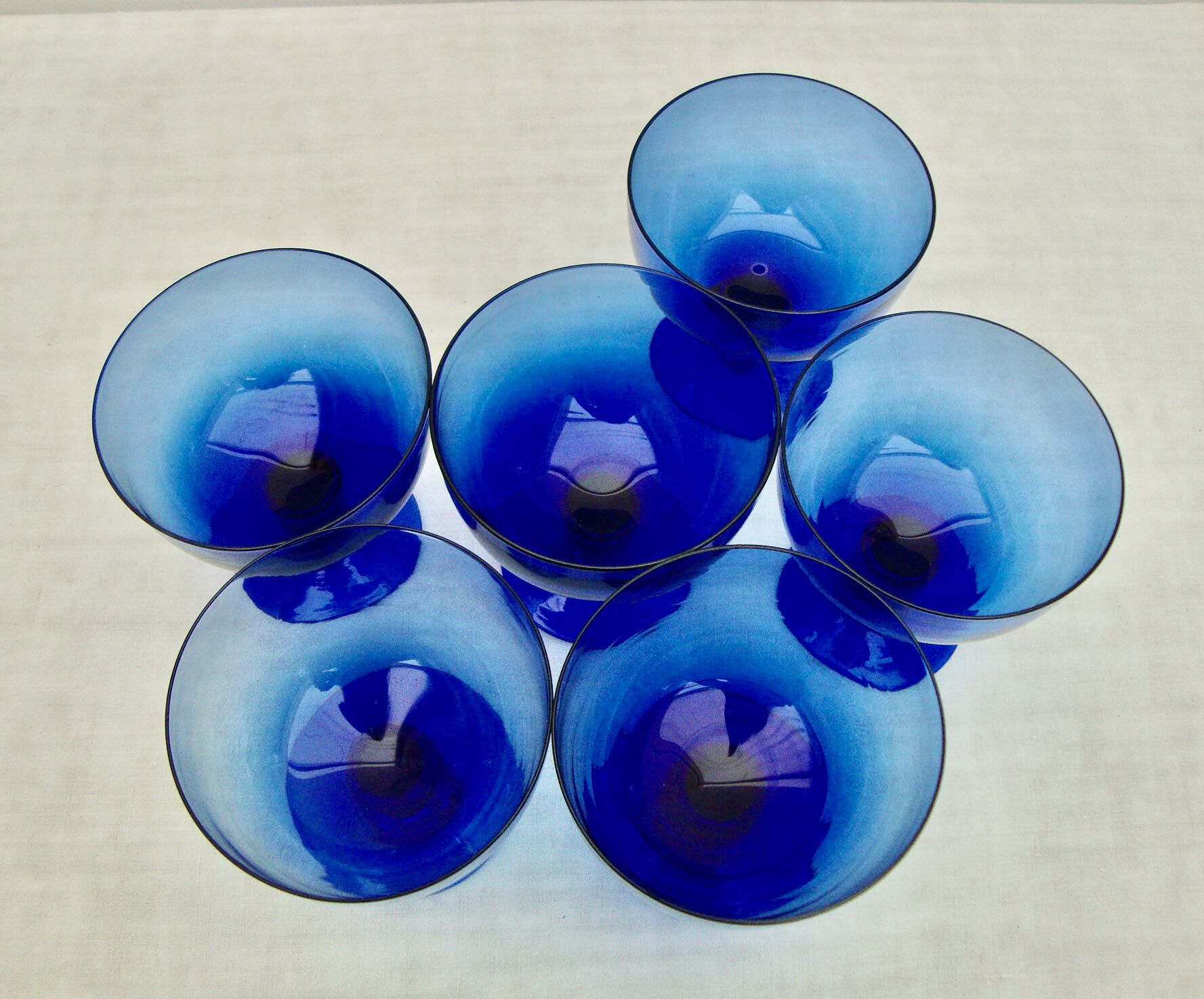 Set of 6 dessert cups in blown glass