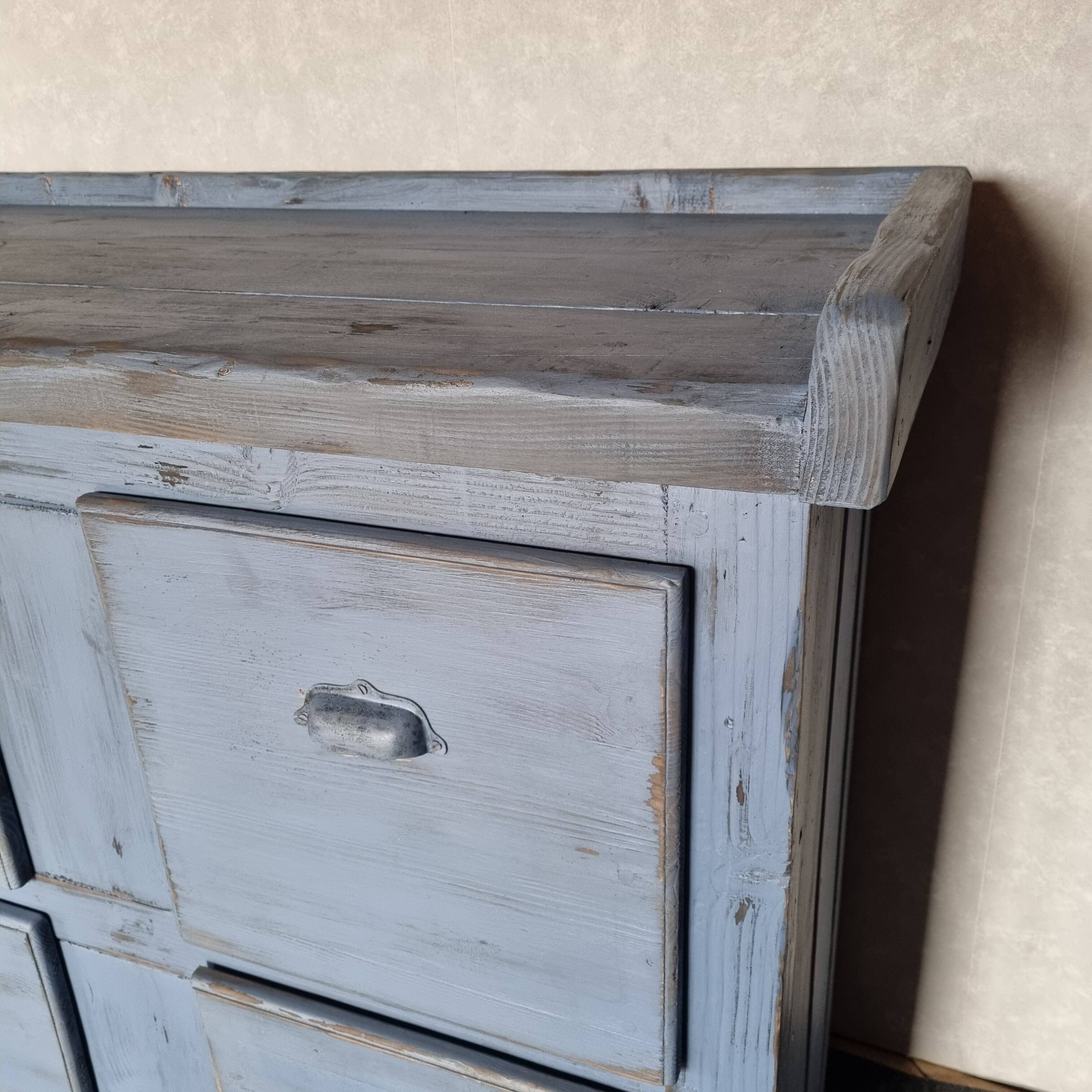 Meuble de metier établi années 40 patiné bleu