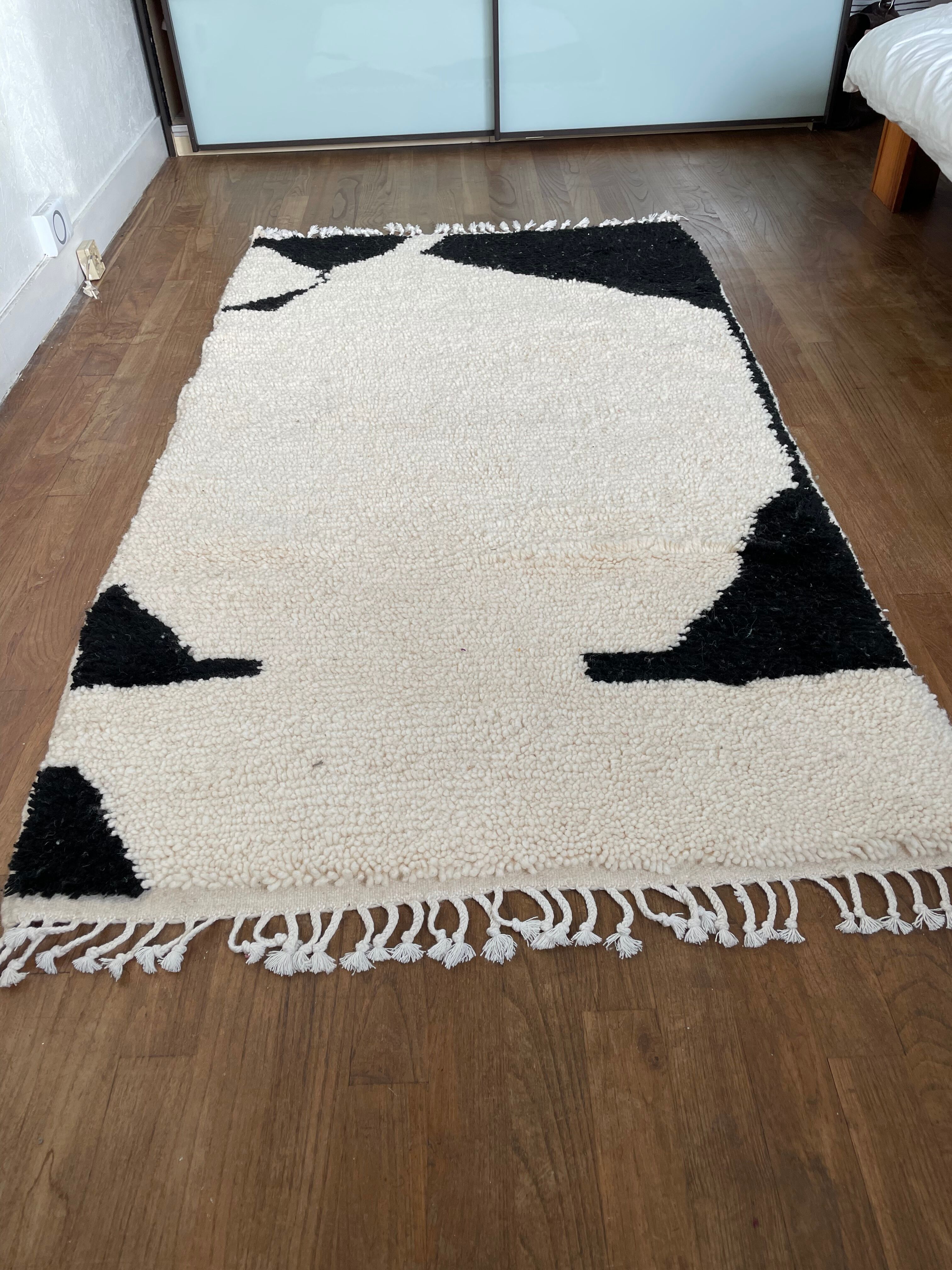 Berber carpet blessed Ouarain modern design bed descent  101x185cm