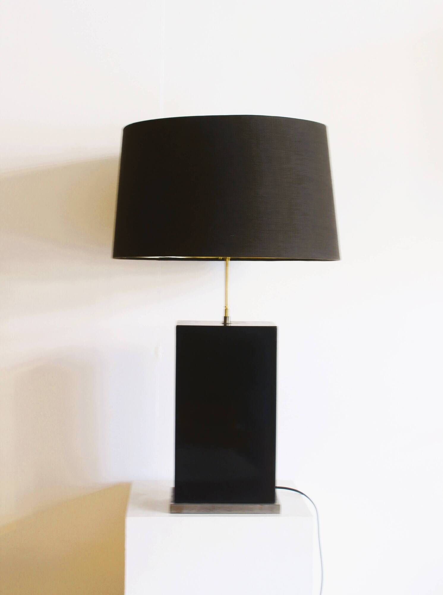 Black lacquered wooden table lamp designed by Roger Vanhevel, 1970s.