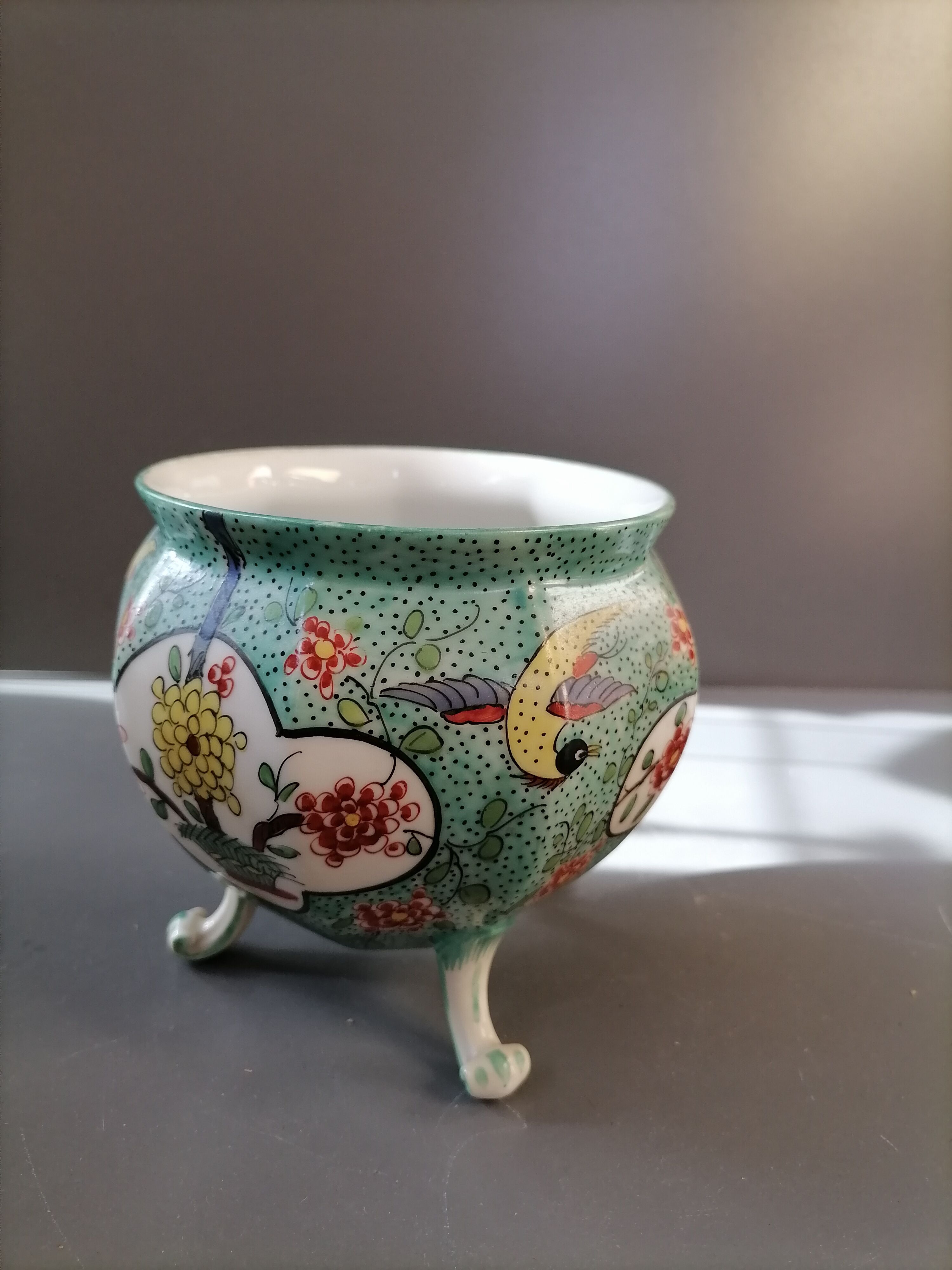 Ceramic pot cover