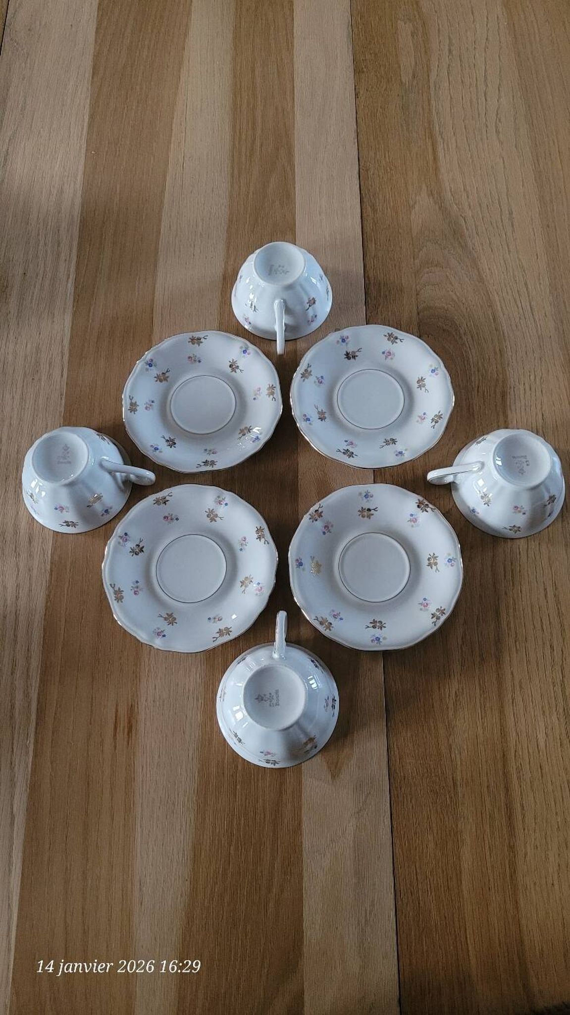 4 cups and saucers in porcelain from Bavaria