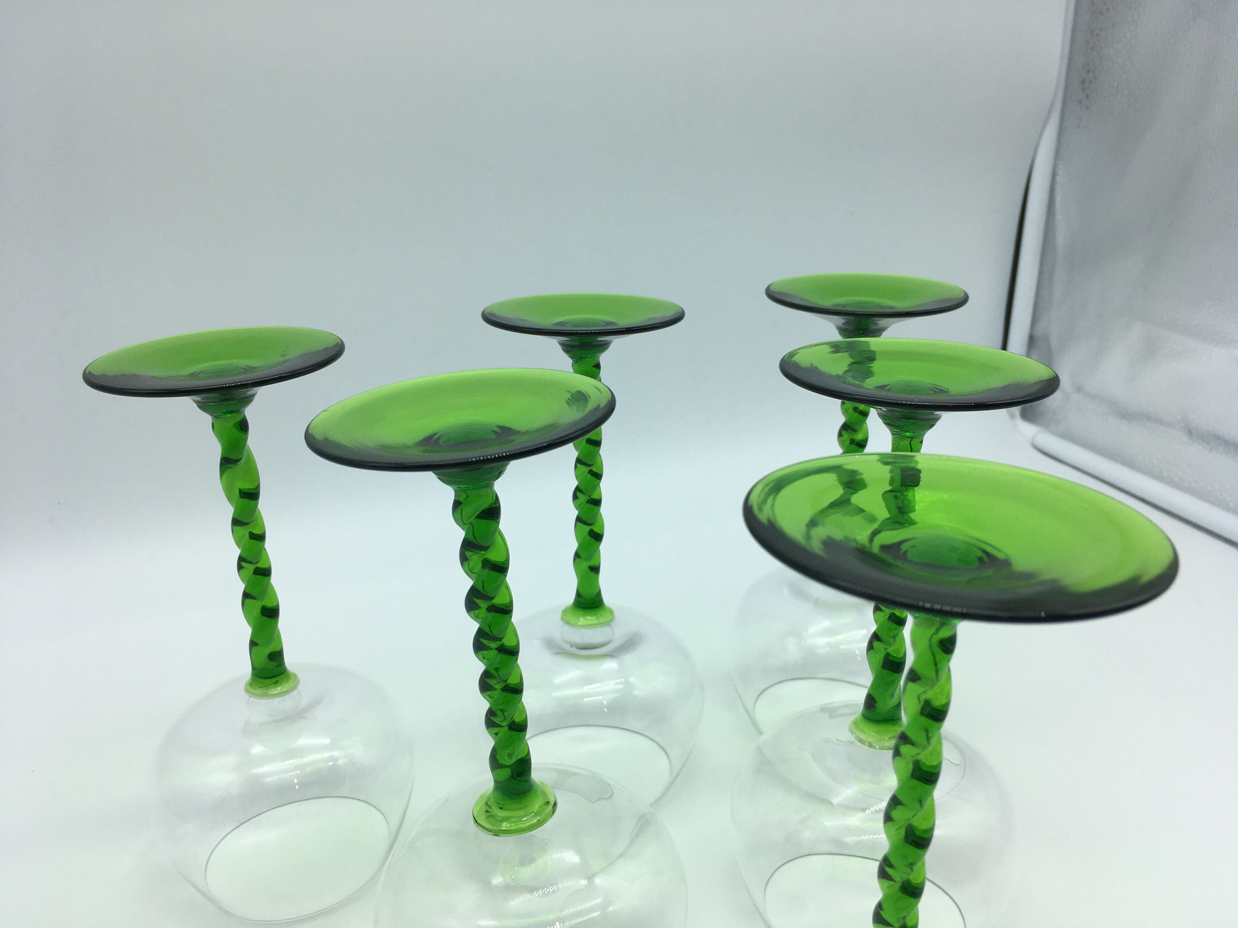 6 wine glasses with crystal twisted foot