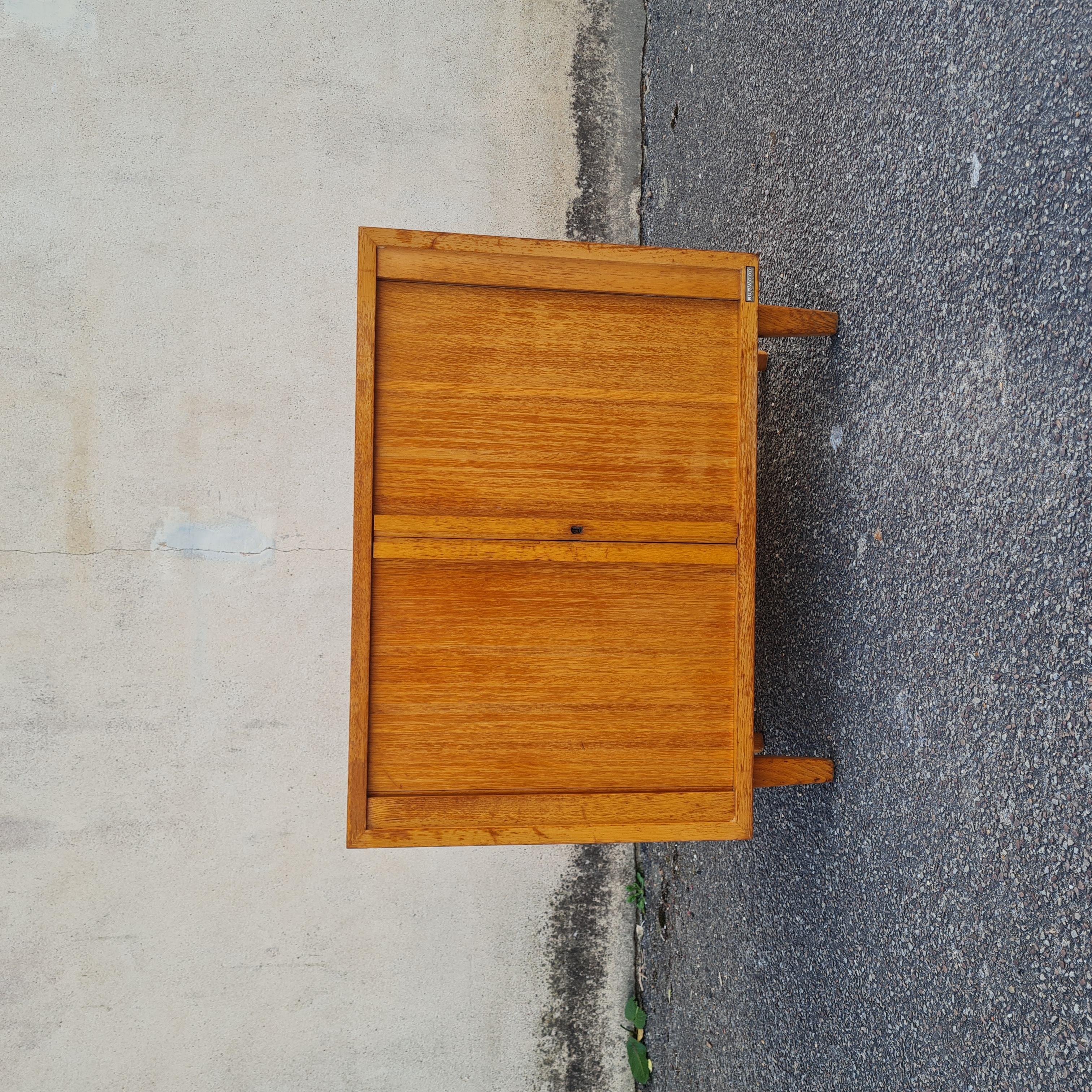 Burwood curtain buffet, 50s