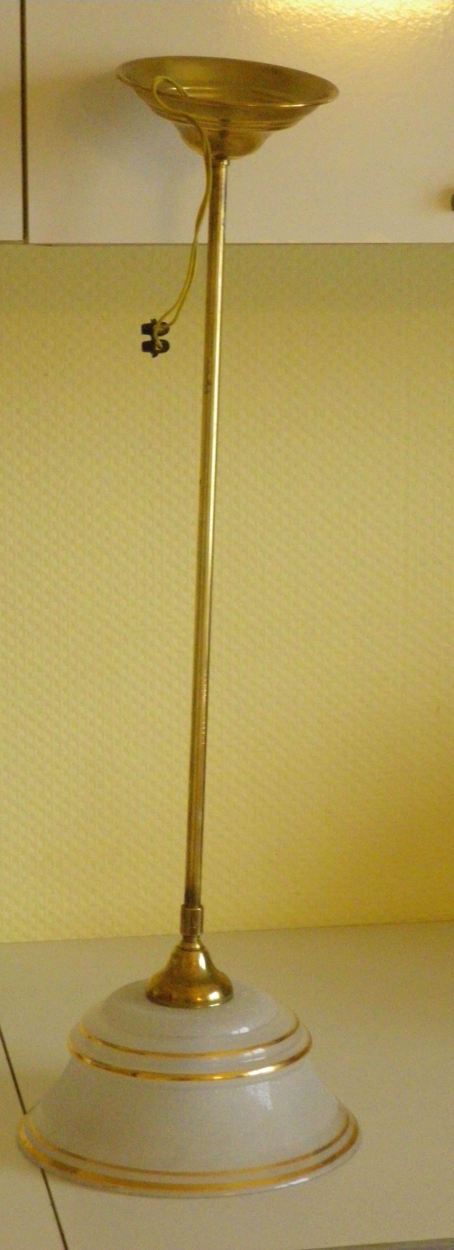 Suspension in brass and glass opaque granulated 1960s/1970s