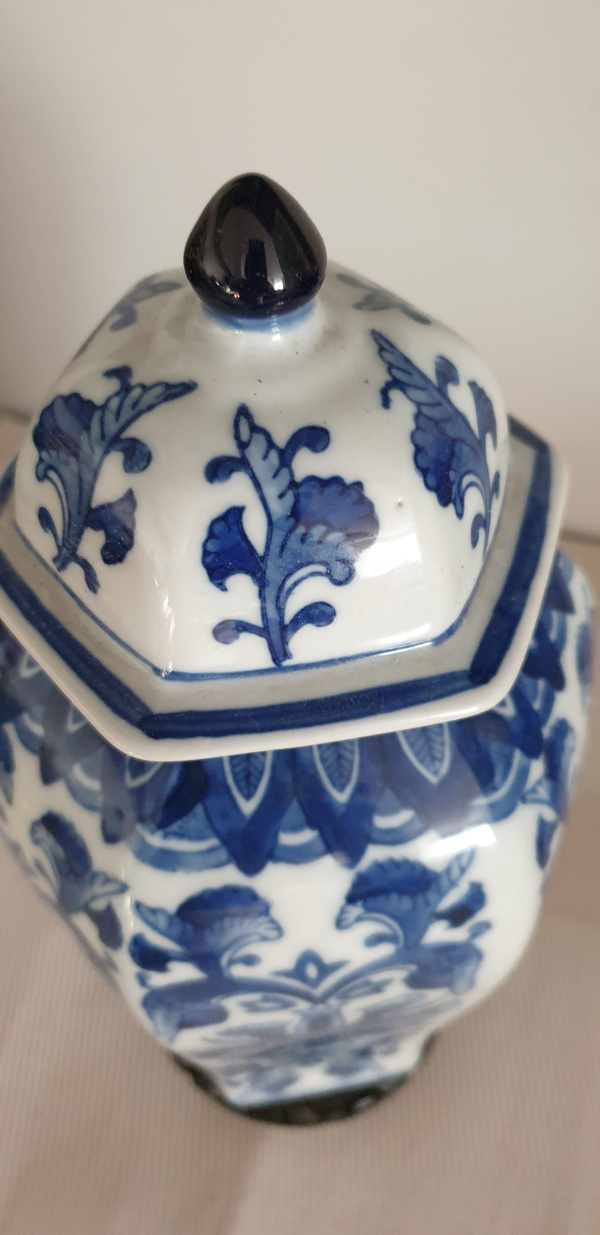 Old chinese potiche porcelain signed ginger pot h.27cm