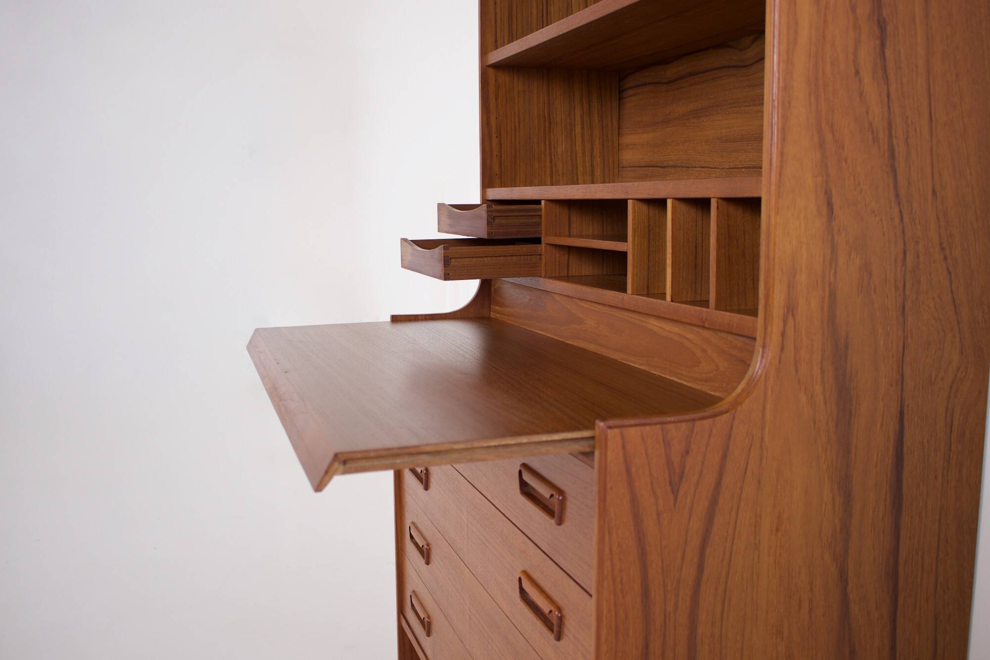 Danish retractable secretary.