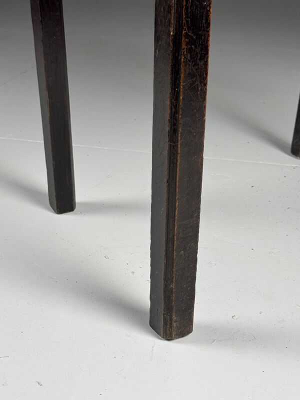 Table anglaise du XVIIe siècle