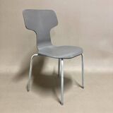 “arne jacobsen” children’s model chair.