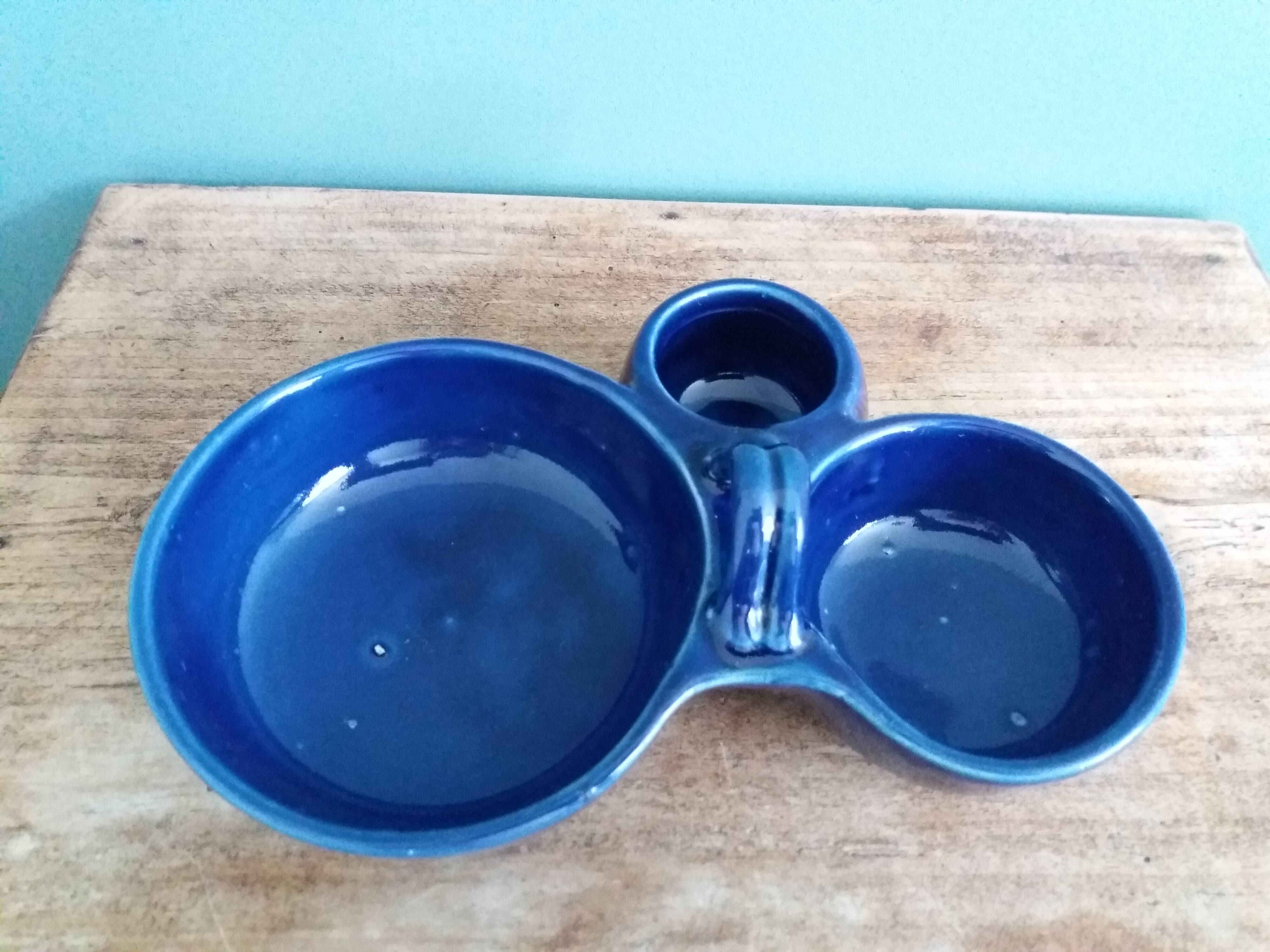 Serviteur à apéritif trois coupelles