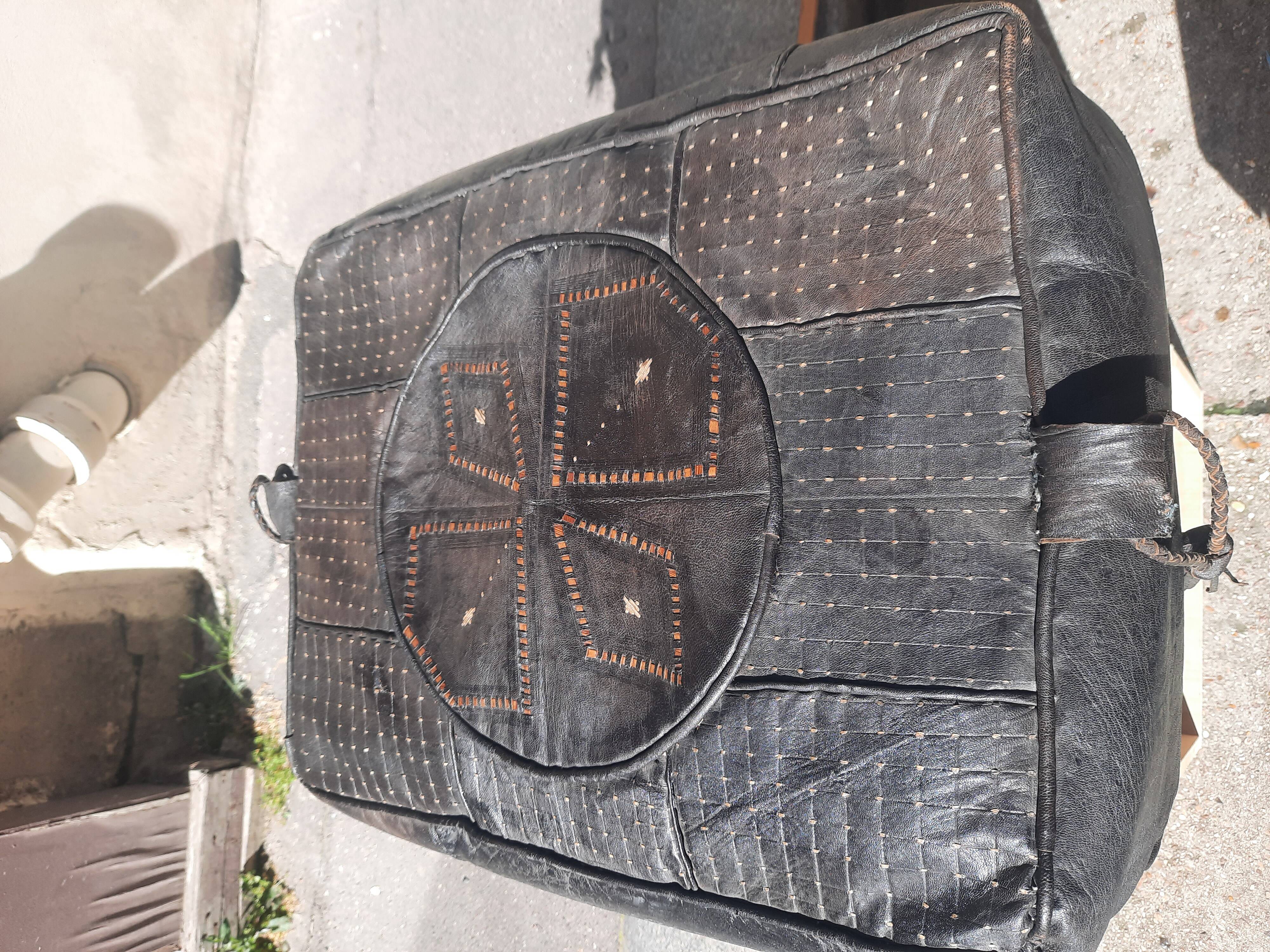 Vintage leather pouf