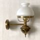 Paire d'appliques ancienne en laiton et opaline