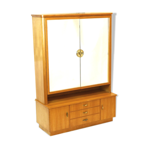 buffet vintage avec miroir