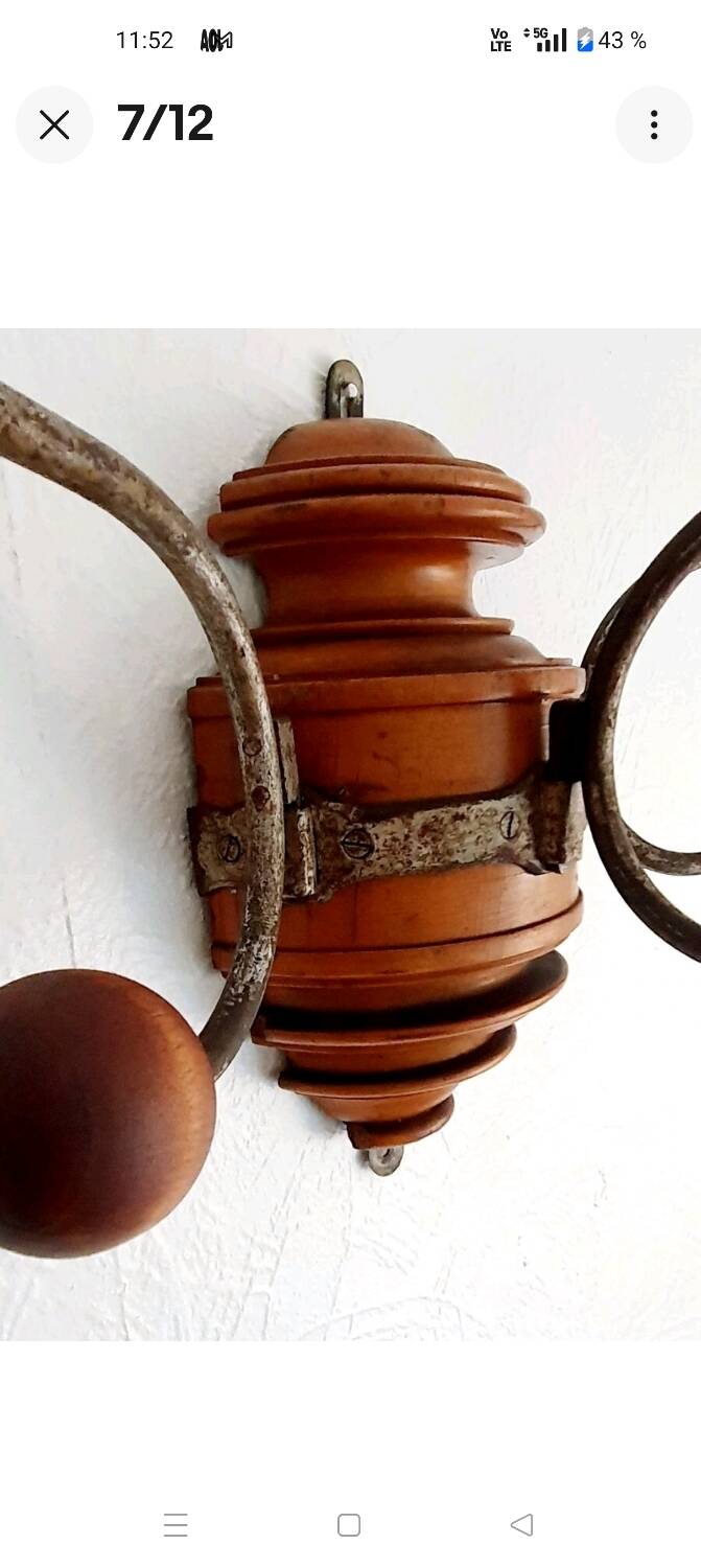 Bentwood/1900s style wall-mounted coat rack