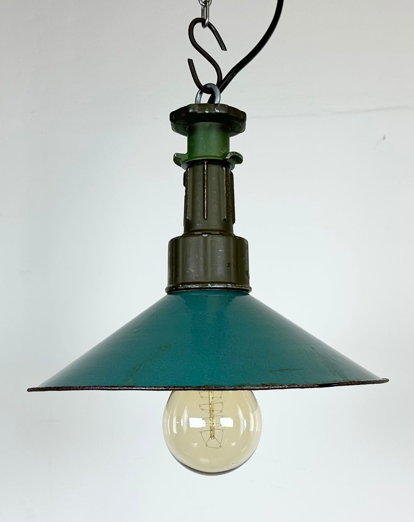 Industrial Green Enamel Factory Pendant Lamp with Cast Aluminium Top, 1960s