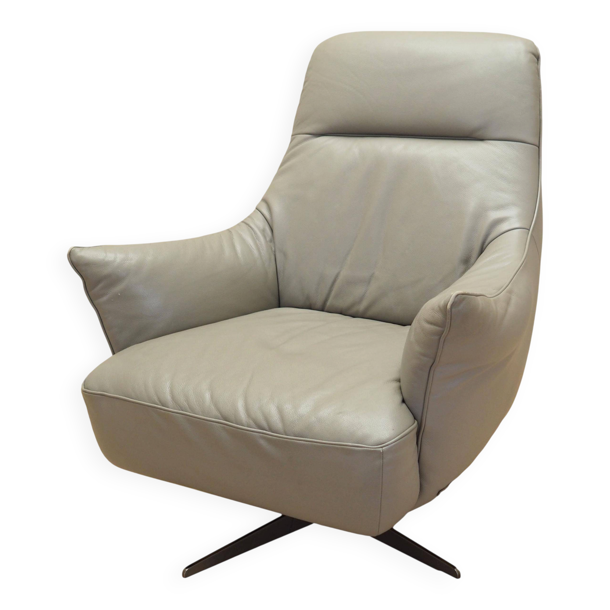 Leather swivel armchair, Italian design, 1990s, manufacture: Natuzzi