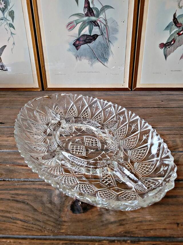 Vintage glass aperitif platter, 5-compartment server.