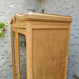 Armoire vitrée