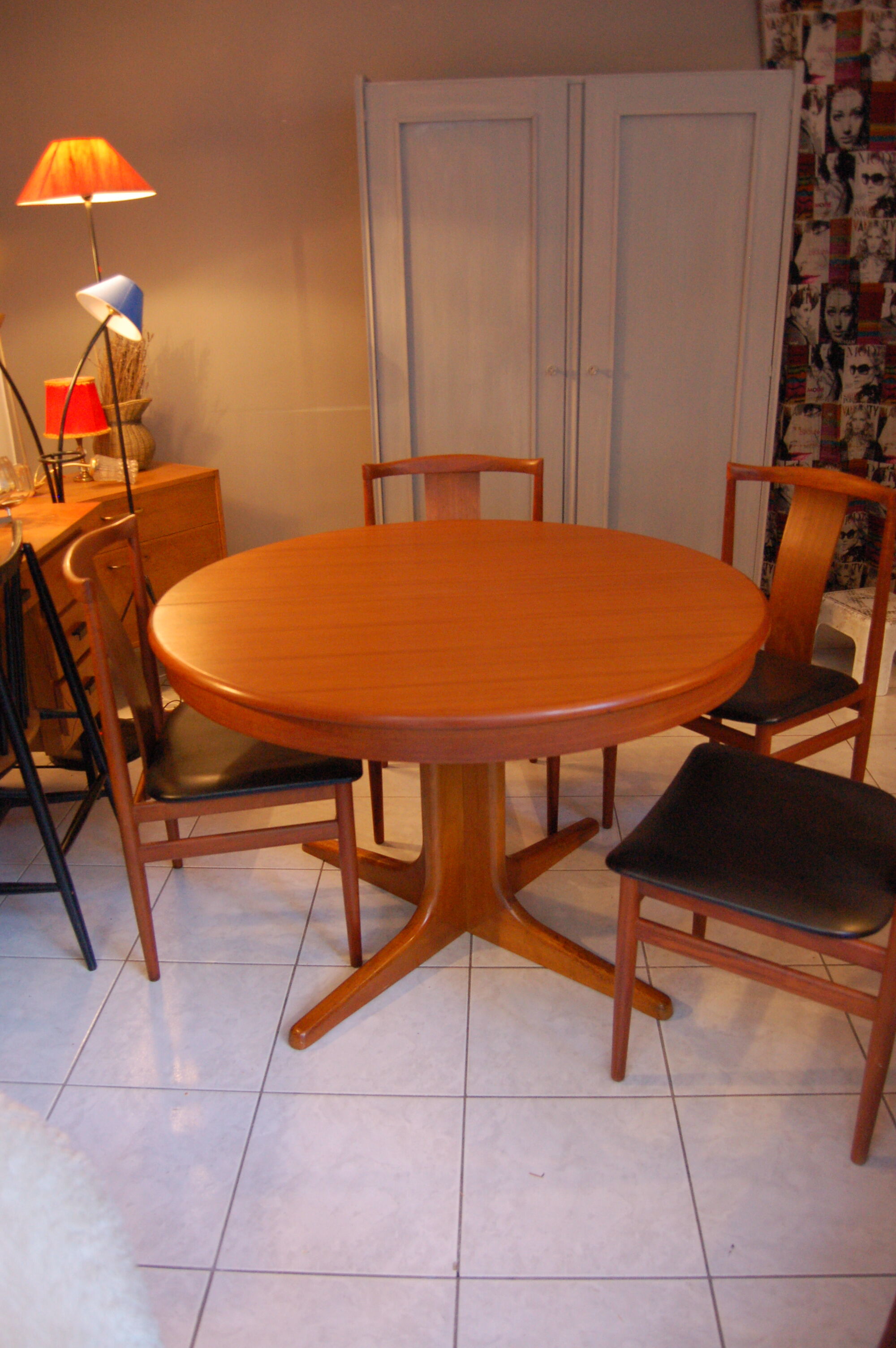 Table expandable 60s massive teak